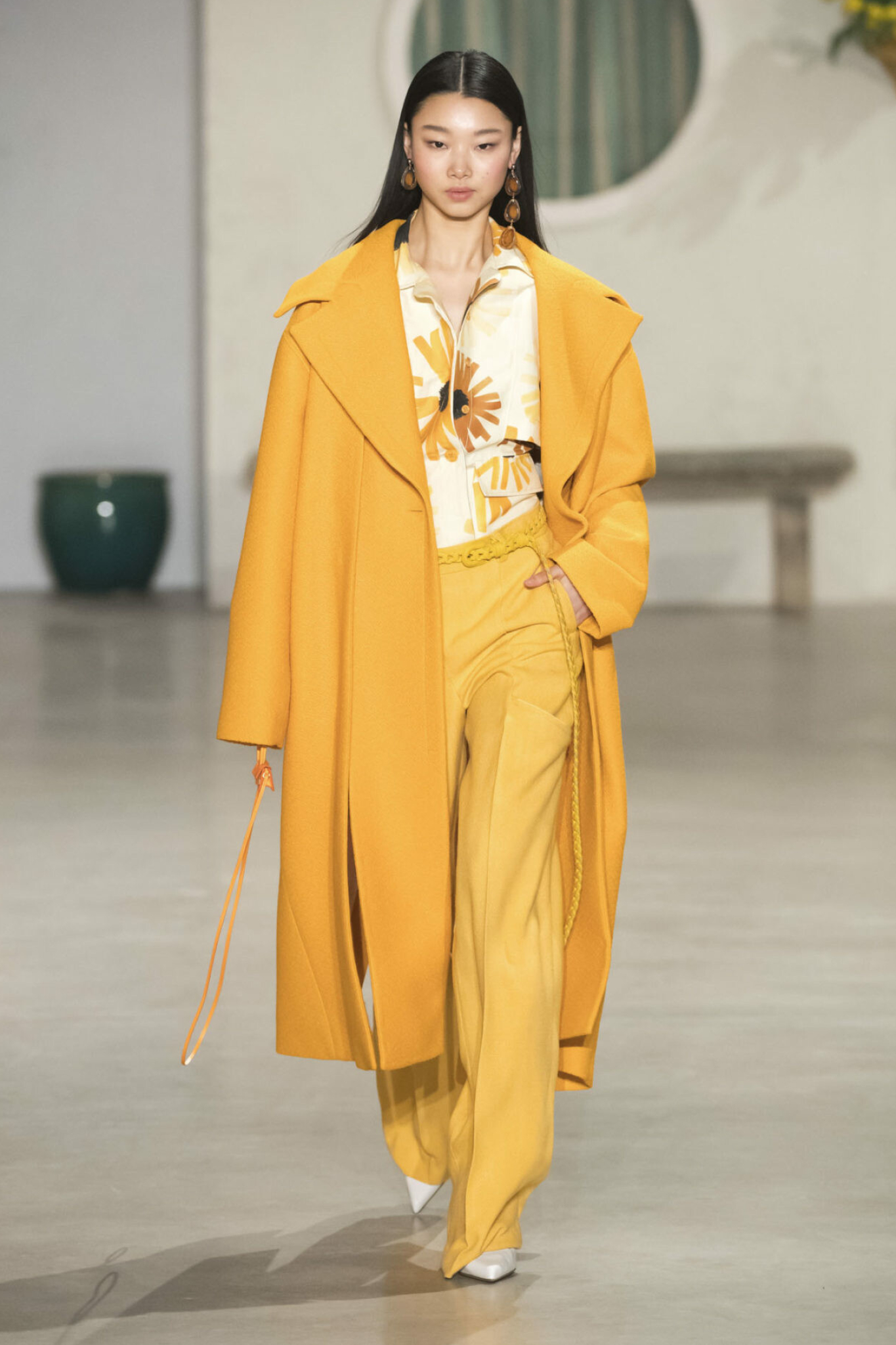 Jacquemus, Paris RTW Fall Winter 19, Shoji Fujii photos, Fashion blog, 1370x2050 HD Phone