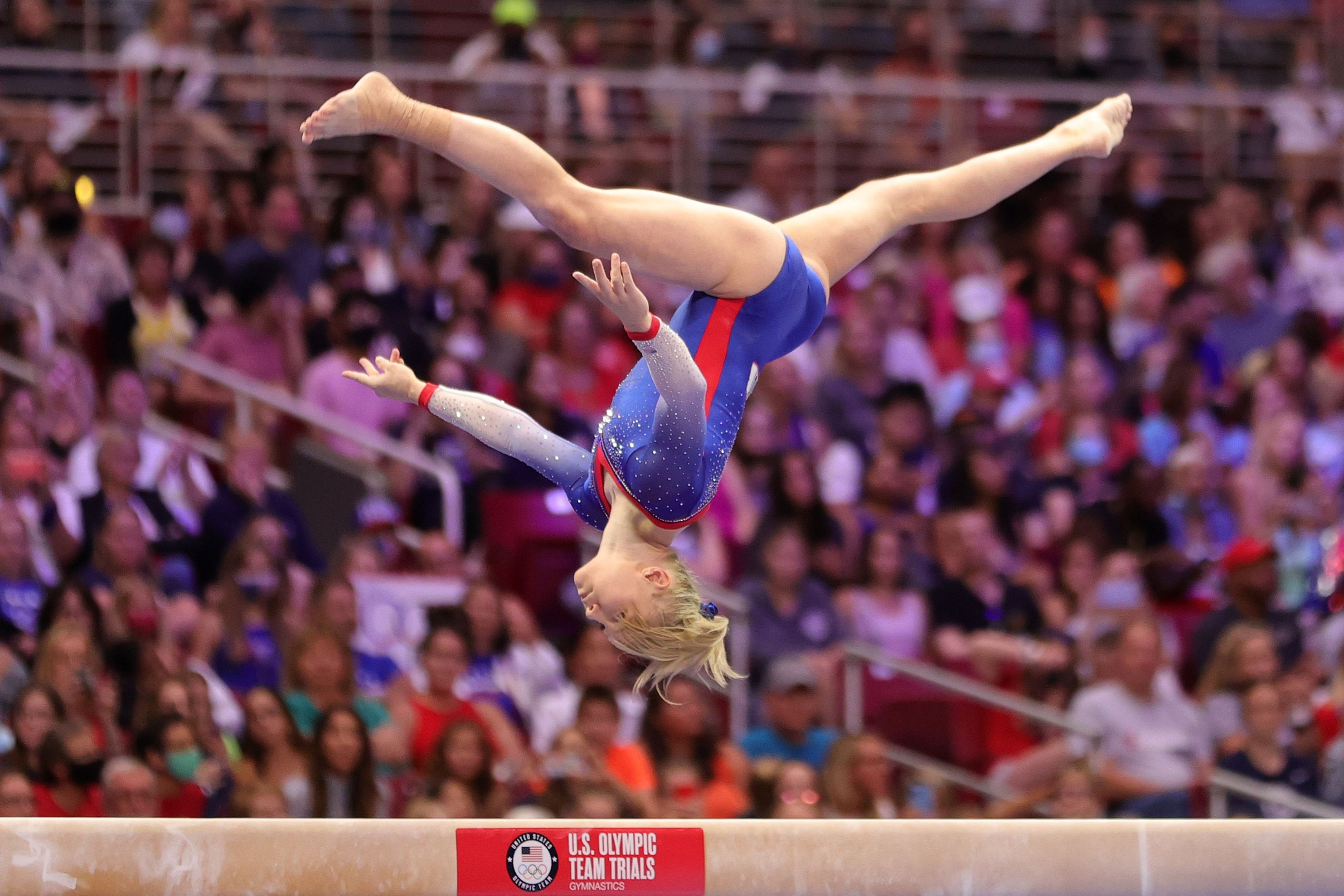 Olympic silver medal, Women's gymnastics team, Amazing performance, Podium finish, 2970x1980 HD Desktop