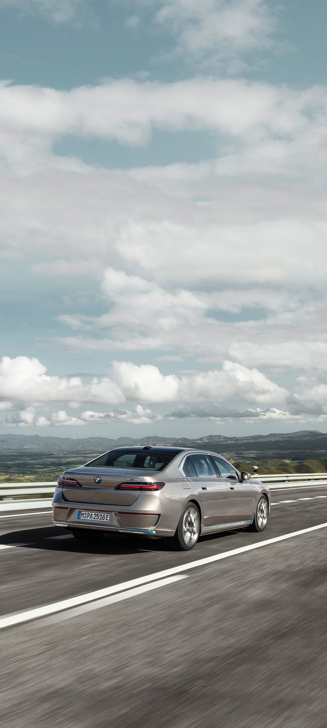 BMW i7, xDrive60, Advanced Electric, Performance, Eco-friendly Features, 1080x2400 HD Phone