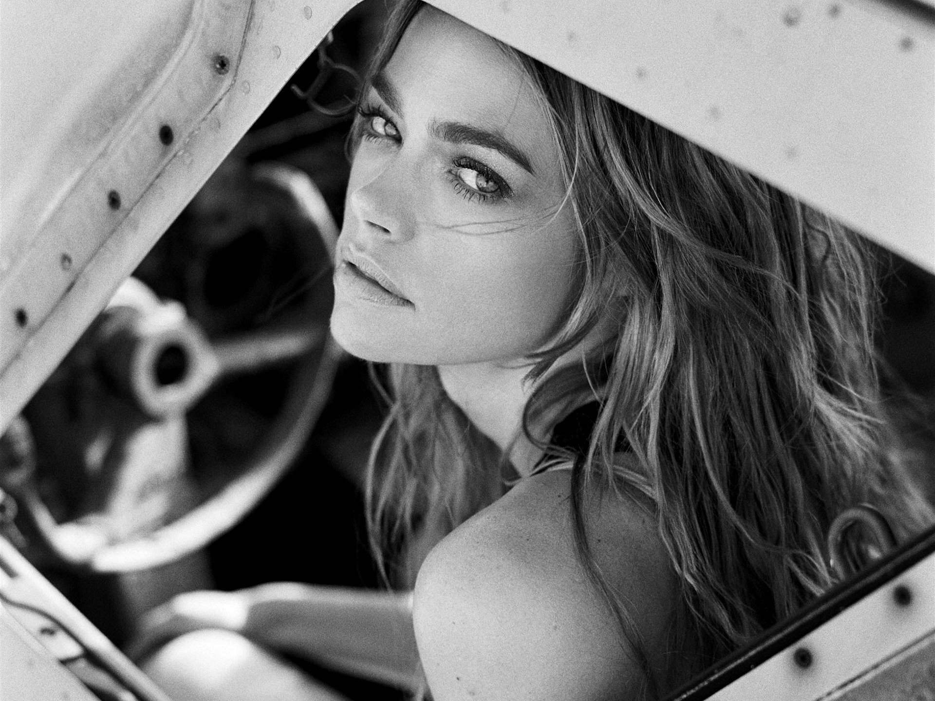 Denise Richards movies, Denise Richards wallpapers, 4K resolution, HD backgrounds, 1920x1440 HD Desktop