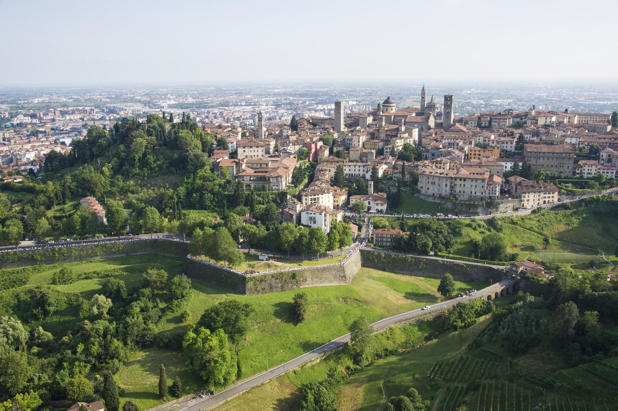 Bergamo, Picturesque views, Italy, Splendid landscapes, 2000x1340 HD Desktop