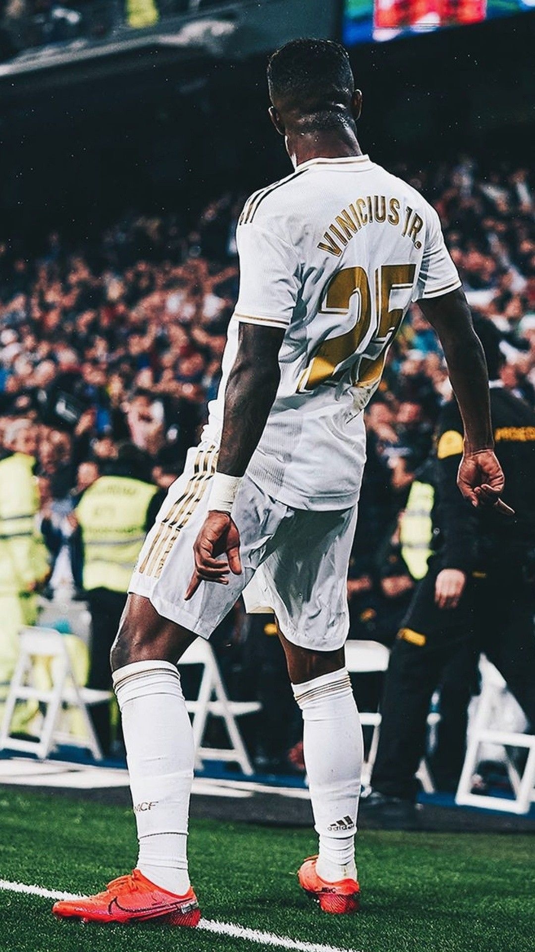 Vinicius Junior, Real Madrid home kit, Red Nike Mercurial boots, Full HD Phone wallpaper