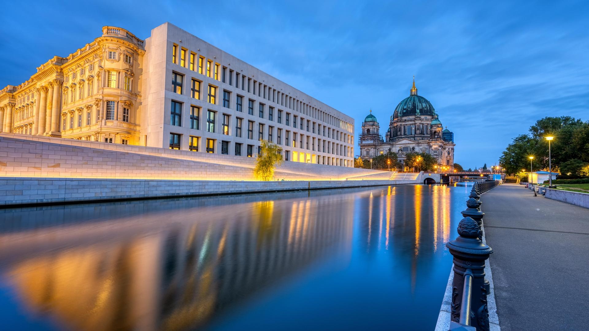 Berlin Dom, Architectural critique, Traditionalist design, Symbol of Berlin, 1920x1080 Full HD Desktop