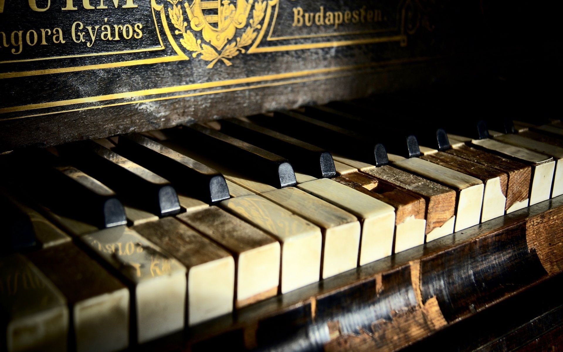 Piano, Vintage charm, Timeless instrument, Nostalgic beauty, 1920x1200 HD Desktop