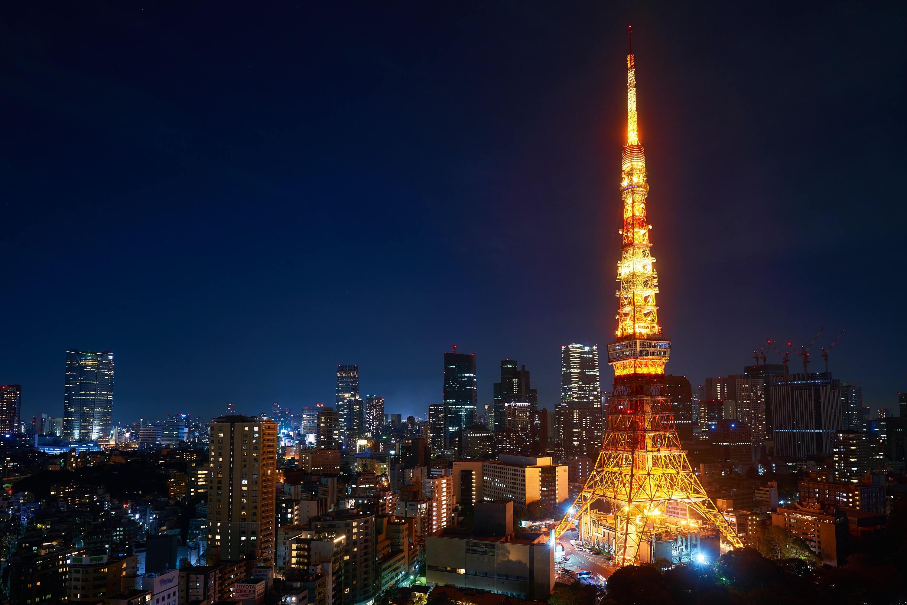 Tokyo Tower, Staircase challenge, Observation deck access, Tower visitors, 3000x2000 HD Desktop