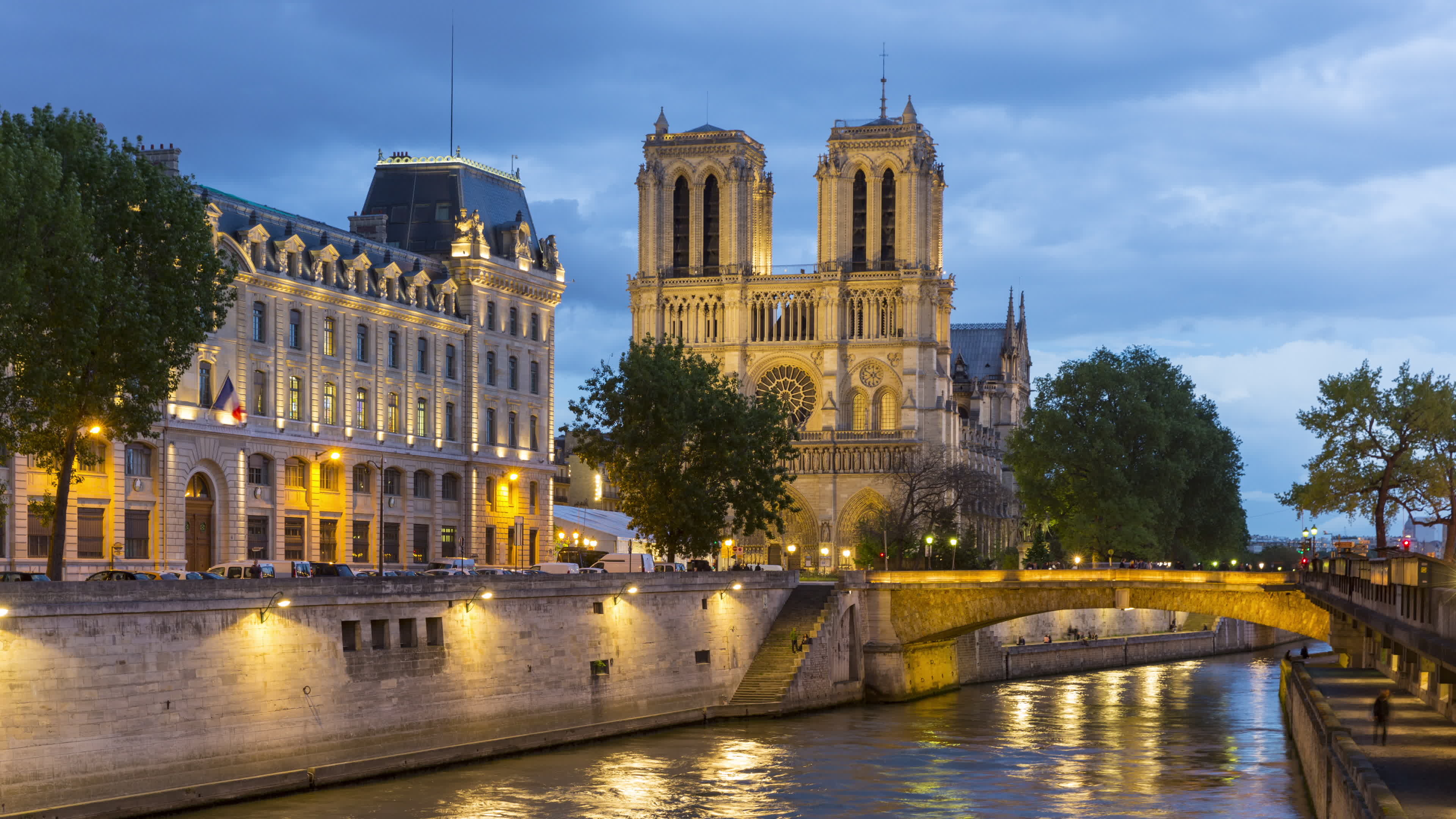 Notre Dame de Paris, Time lapse, Vecteezy, 3840x2160 4K Desktop