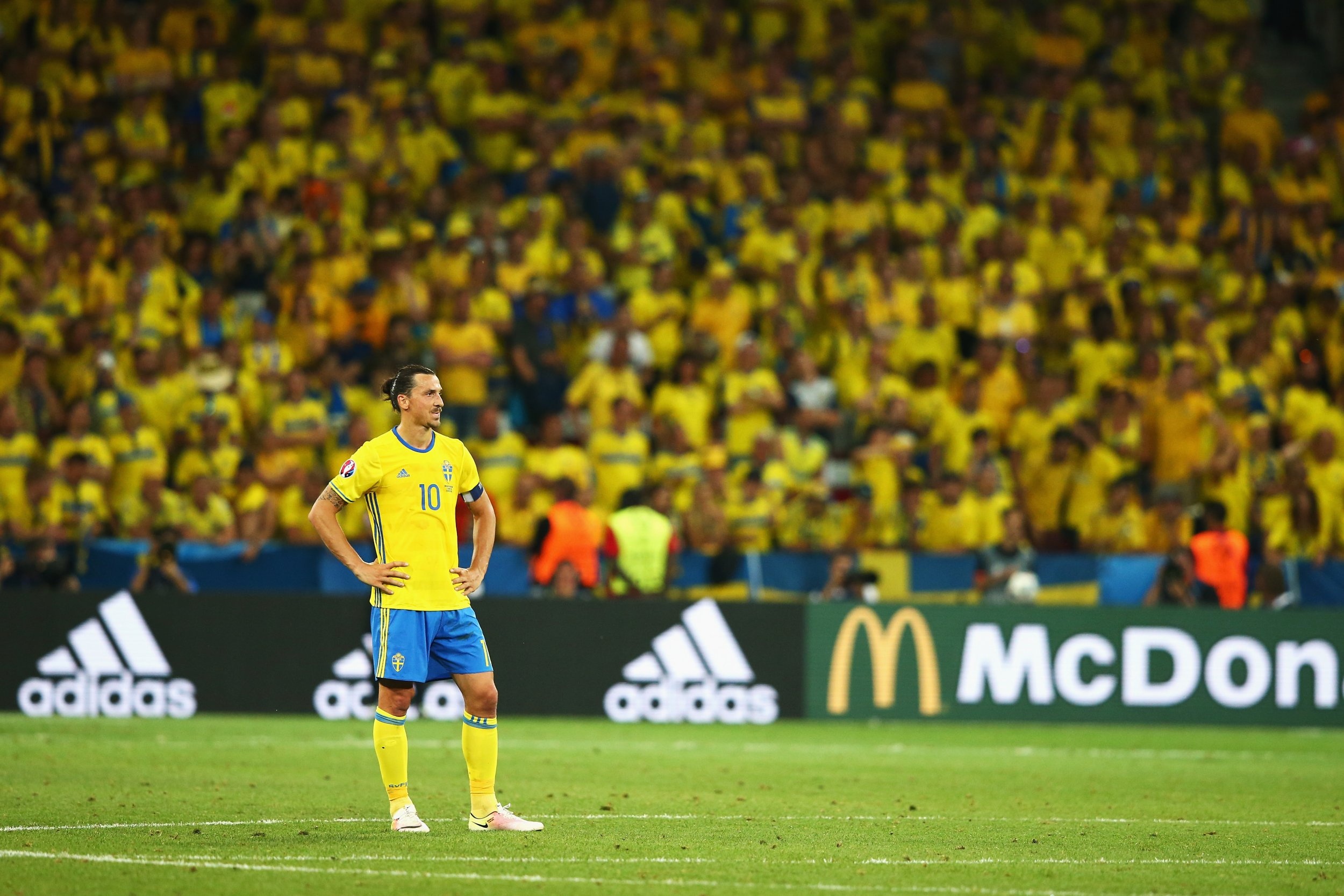 Sweden National Football Team, Zlatan Ibrahimovic Wallpaper, 2500x1670 HD Desktop