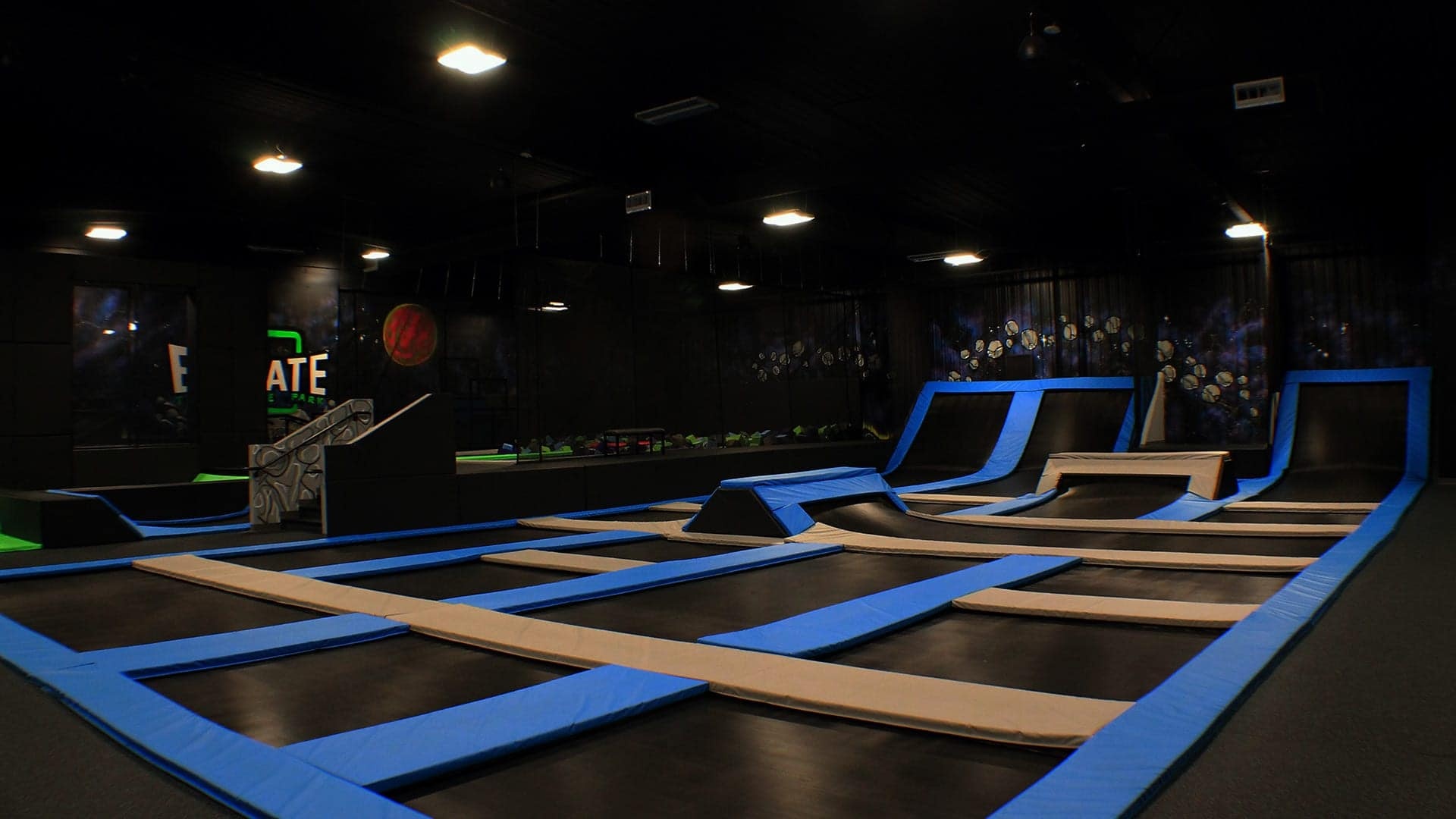 Elevate Trampoline Park, Trampolining Wallpaper, 1920x1080 Full HD Desktop