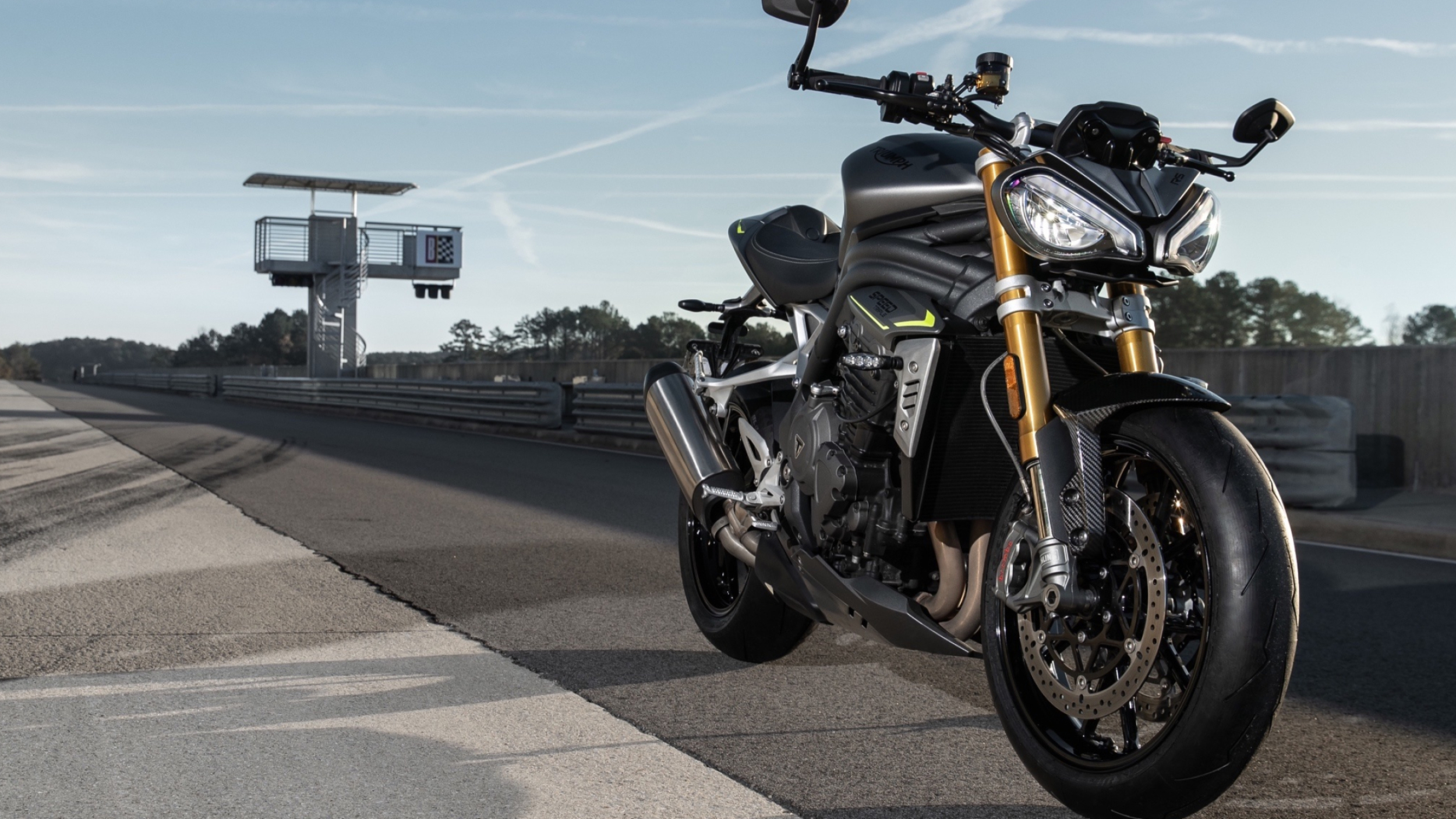 Triumph Street Triple RS, Springtime frenzy, Stripping off fast, Veloce moments, 2500x1410 HD Desktop