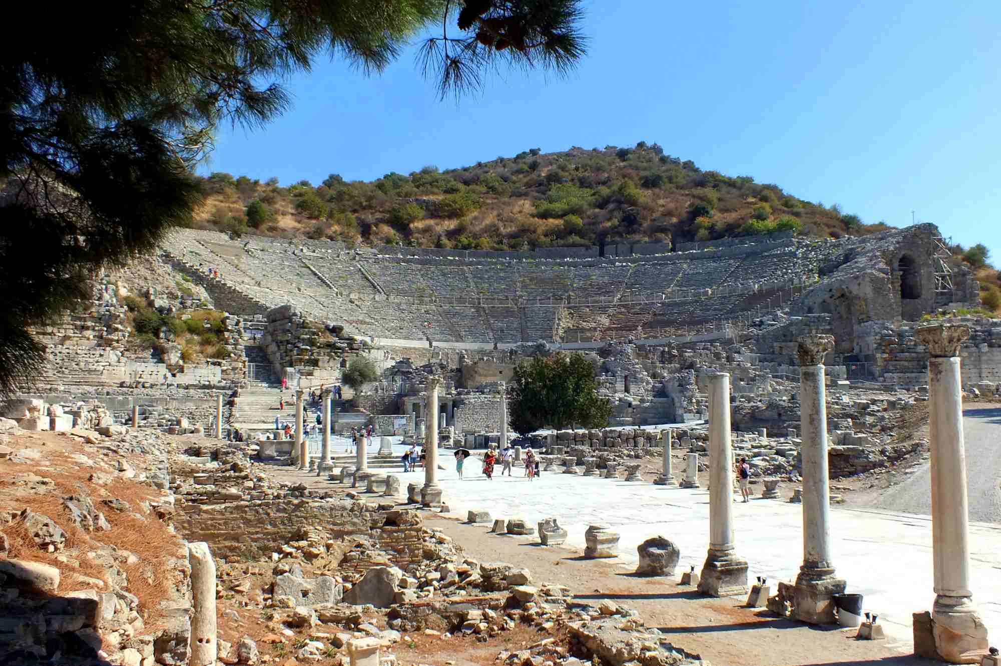 Ephesus, Turkeys ancient city, Rich history, Cultural treasure, 2000x1330 HD Desktop