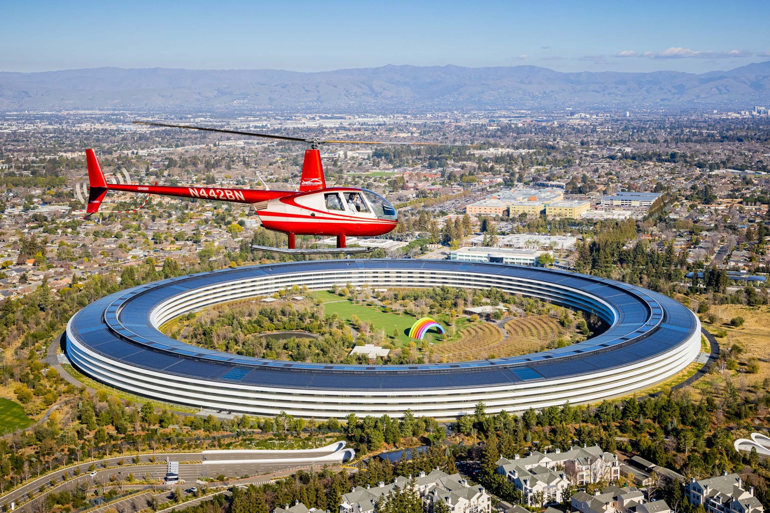 Robinson Helicopters - Aerial Photography by Toby Harriman-41 - Toby Harriman 2560x1710