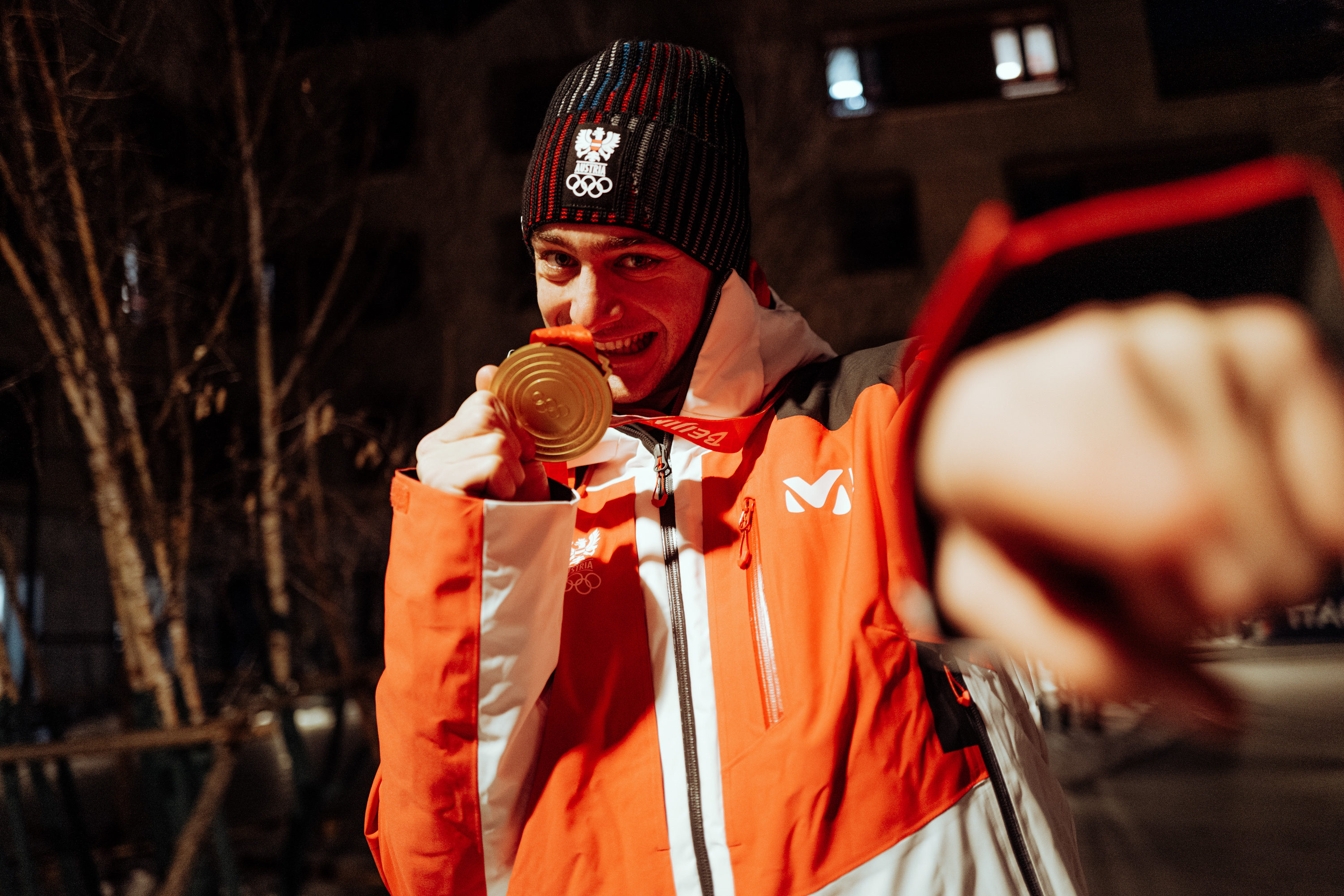 Olympic gold medal, Alessandro Hammerle Wallpaper, 3000x2010 HD Desktop