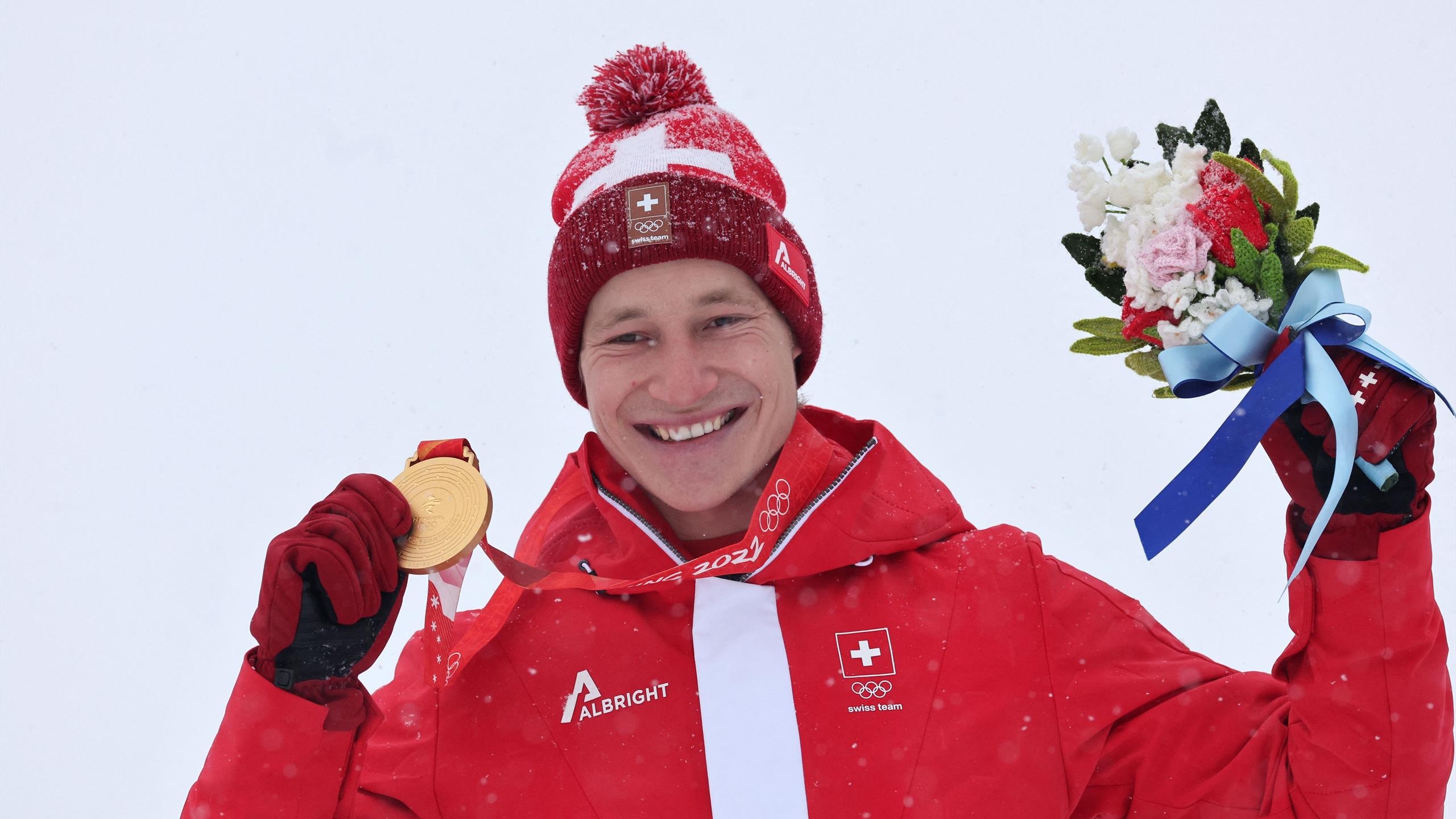 Olympic gold medal, Marco Odermatt Wallpaper, 2560x1440 HD Desktop