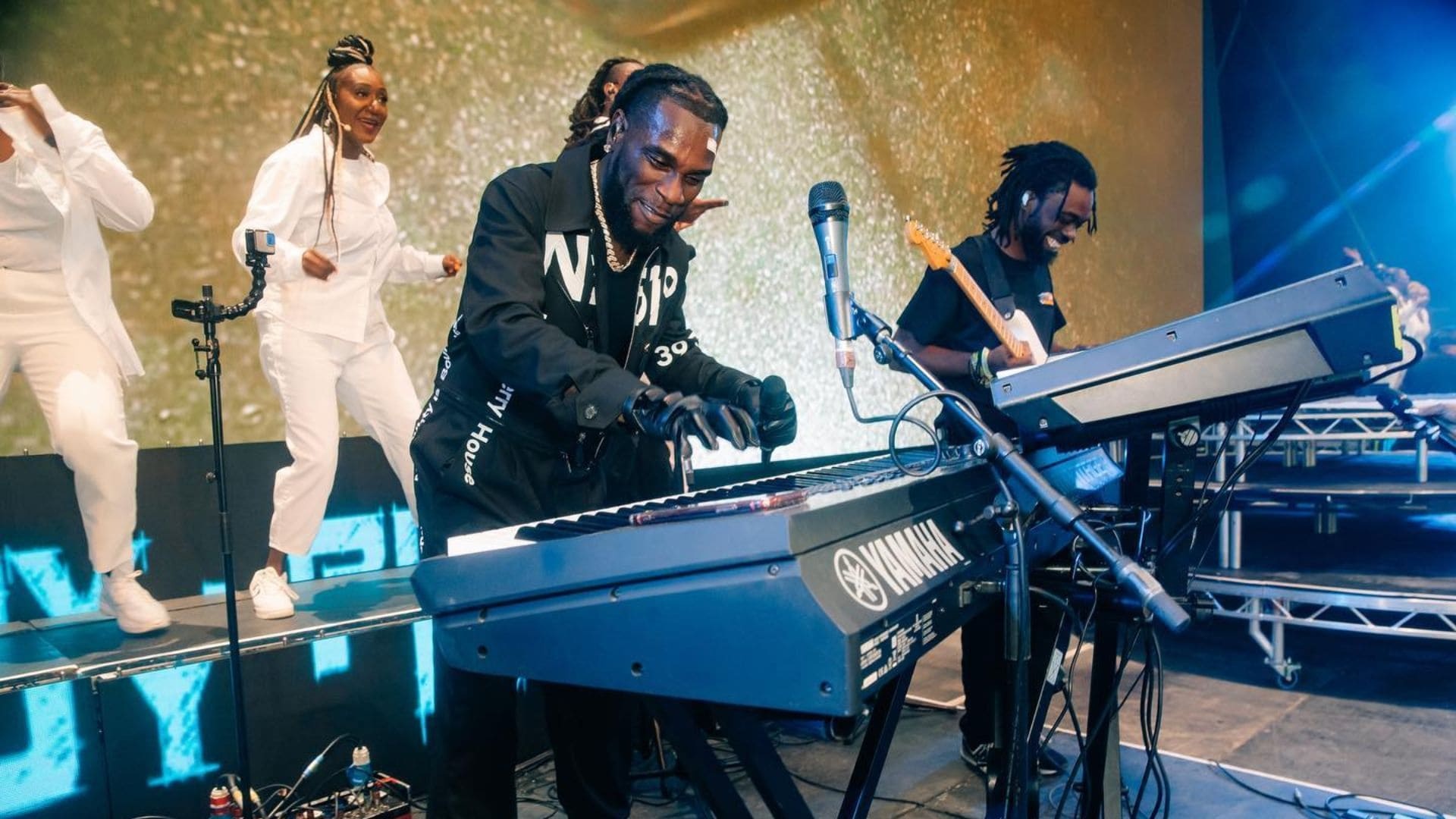 Burna Boy, Musician from Nigeria, Cultural storyteller, Global recognition, 1920x1080 Full HD Desktop