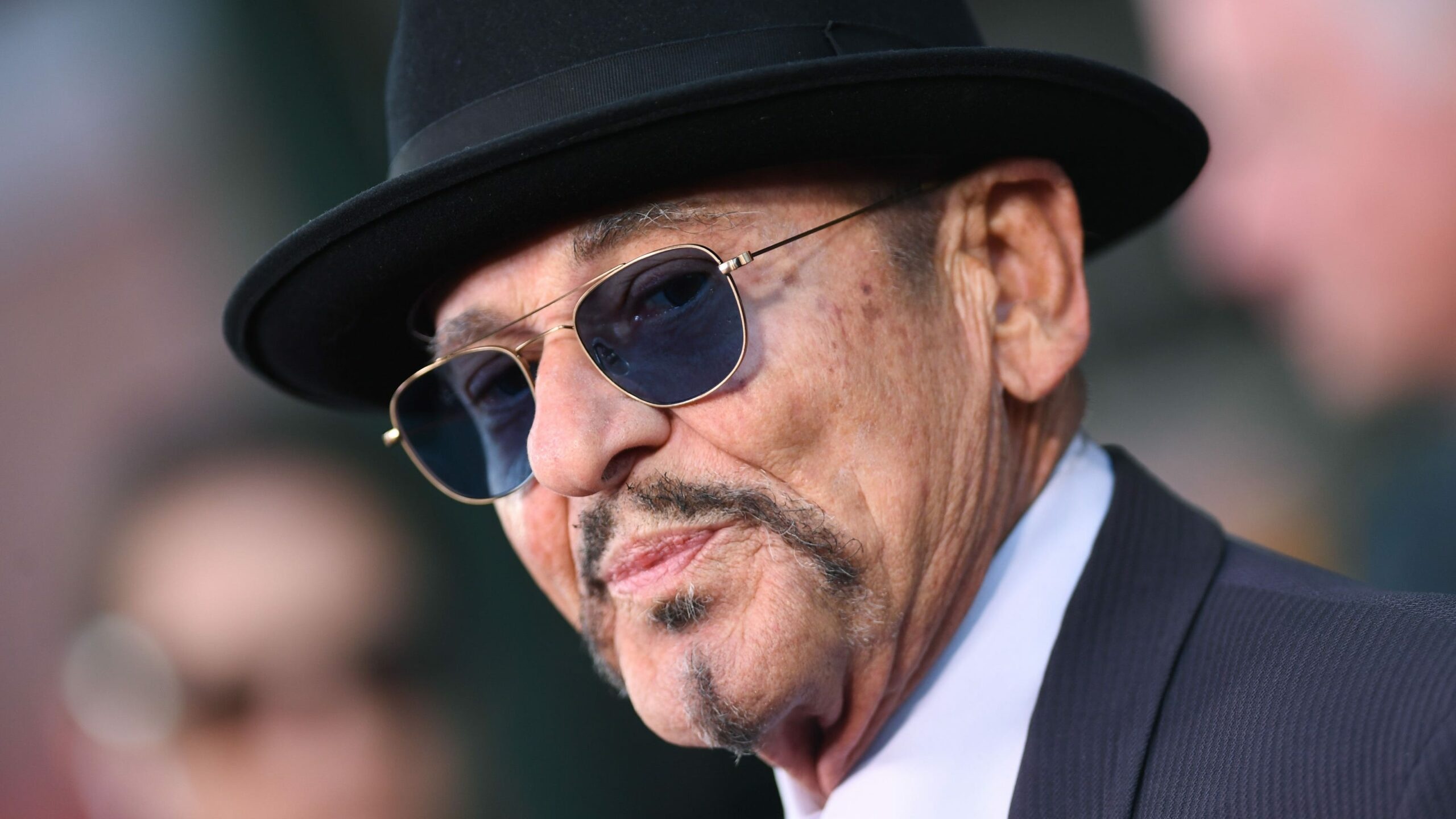 Joe Pesci, Official stars business, Success story, Famous quotes, 2560x1440 HD Desktop