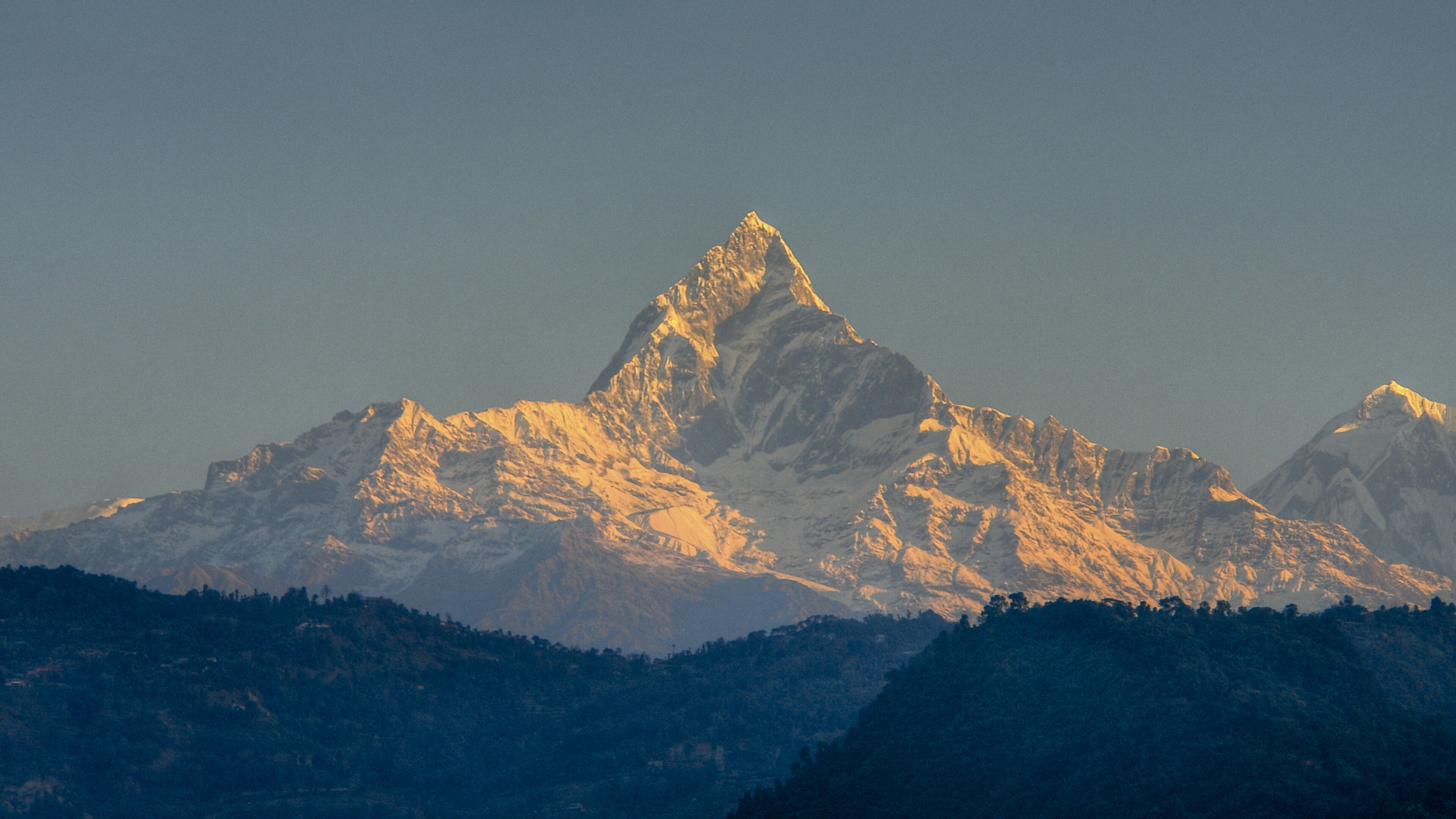 Mount Everest ultra HD 4K backgrounds, High-definition, Majestic wonder, Captivating visuals, 3840x2160 4K Desktop