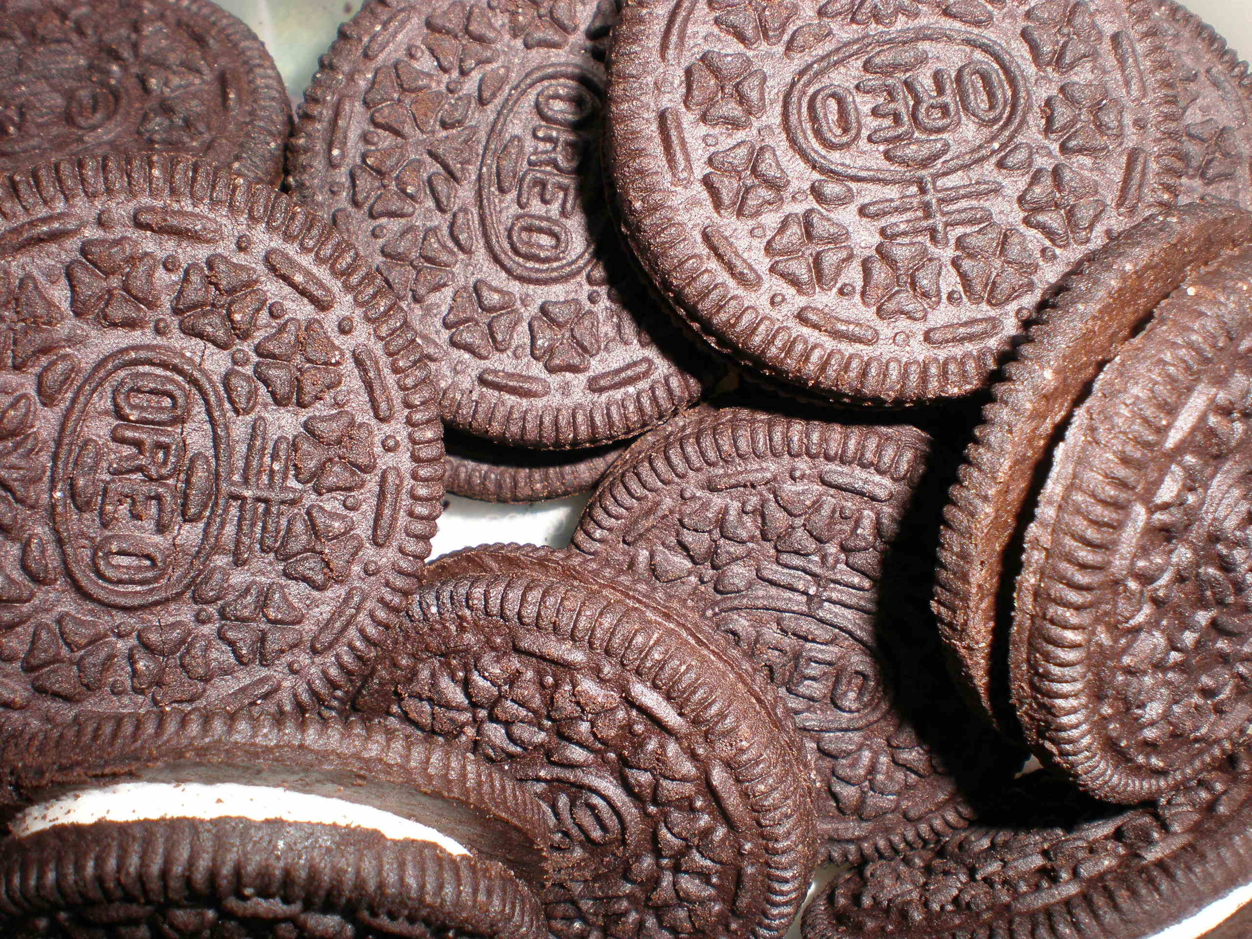 Oreo love, Fanpop's collection, Sweetness overload, Creamy delight, 2560x1920 HD Desktop
