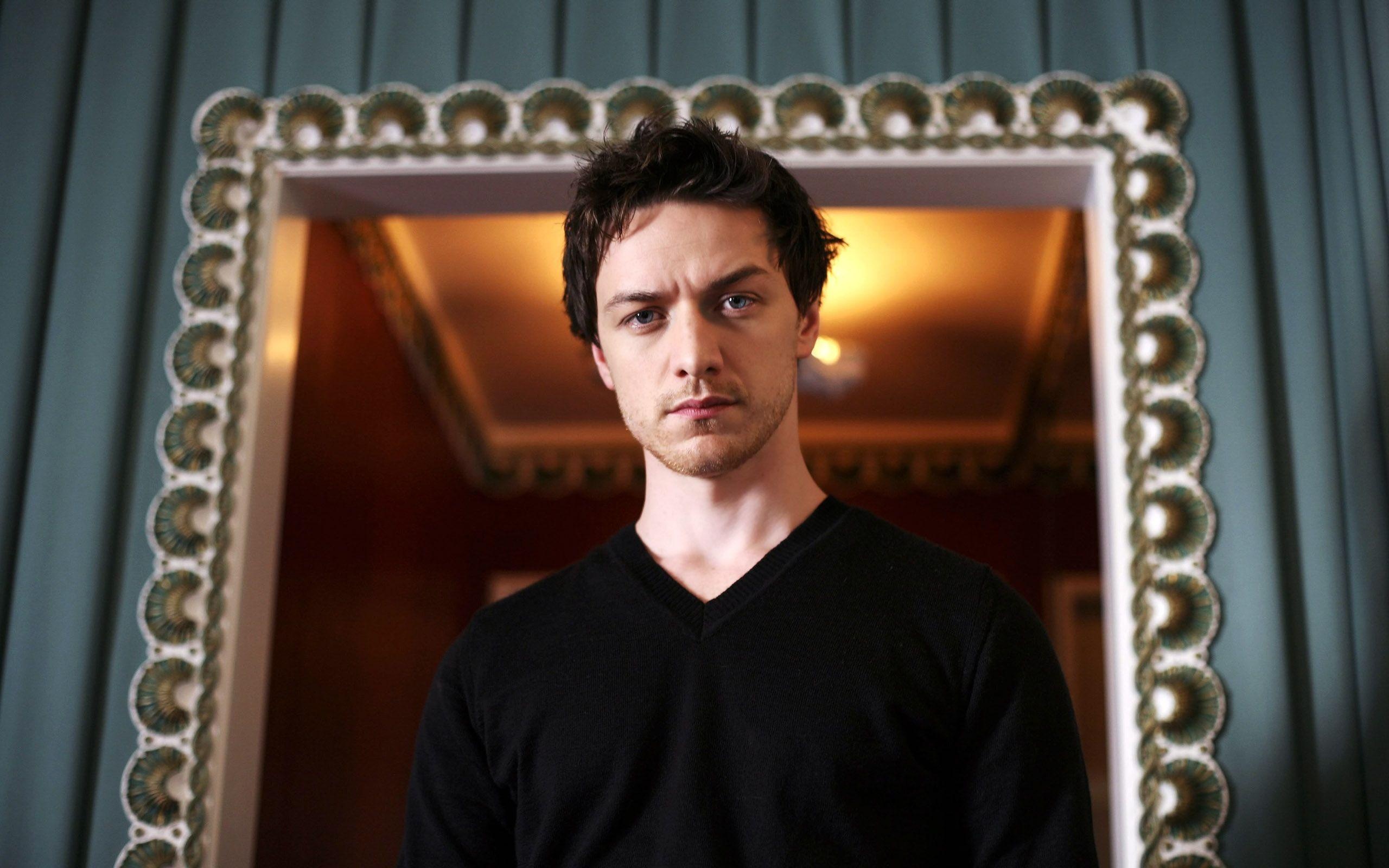 James McAvoy, Striking wallpapers, Captivating actor, 2560x1600 HD Desktop
