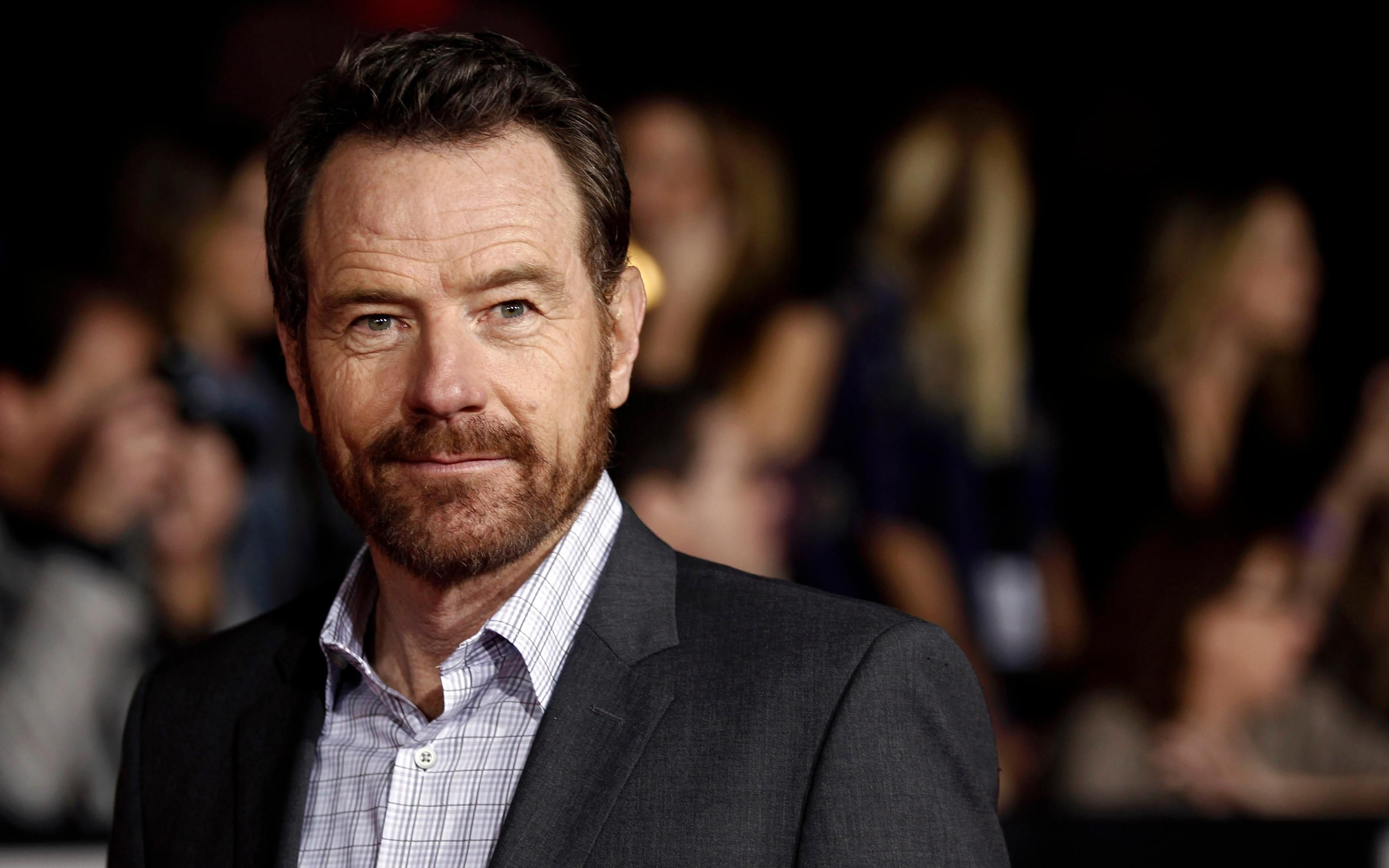 Bryan Cranston, Impressive wallpapers, Striking visuals, Popular actor, 3200x2000 HD Desktop