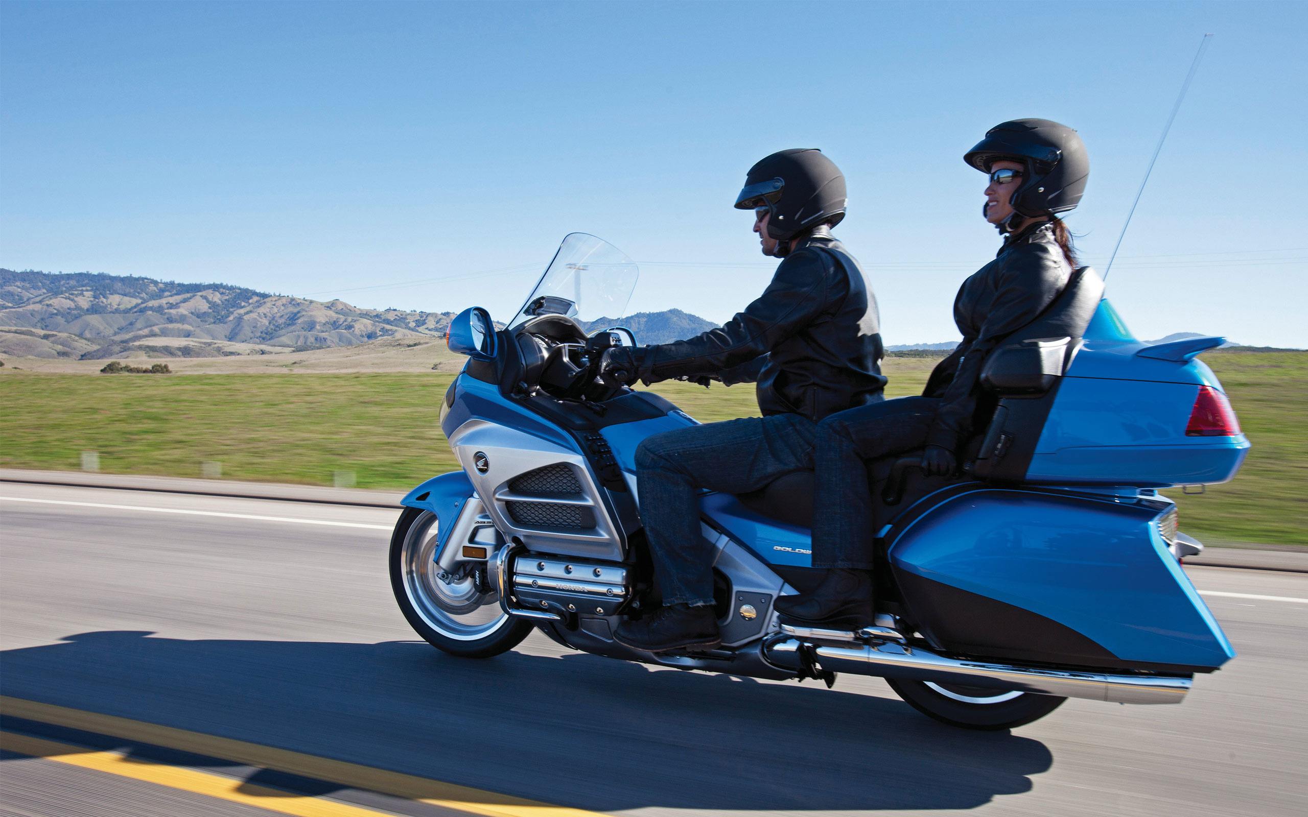 Honda Gold Wing, Ultimate touring bike, High-resolution wallpaper, Iconic design, 2560x1600 HD Desktop