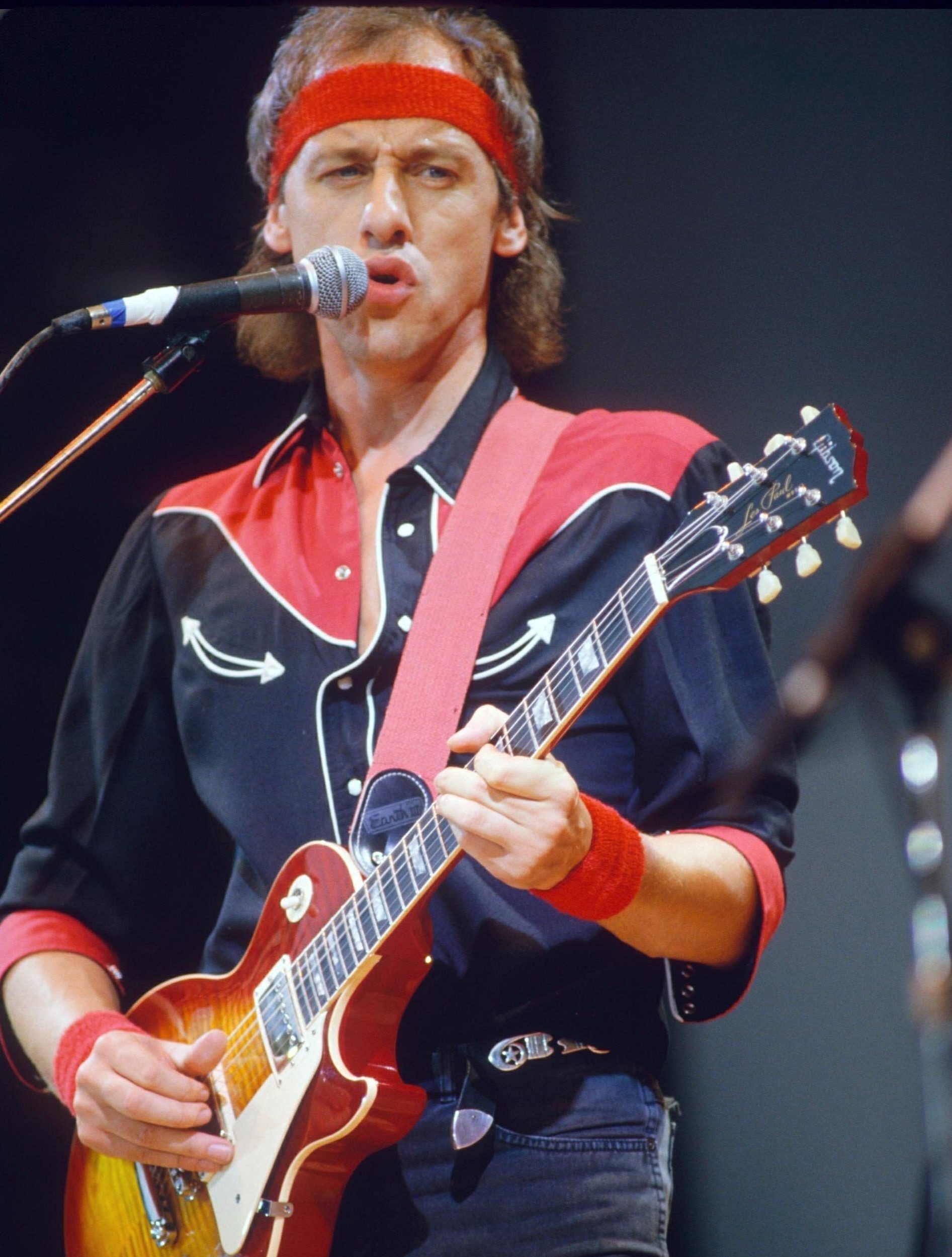 Mark Knopfler biography, Scottish musician, 1900x2500 HD Phone