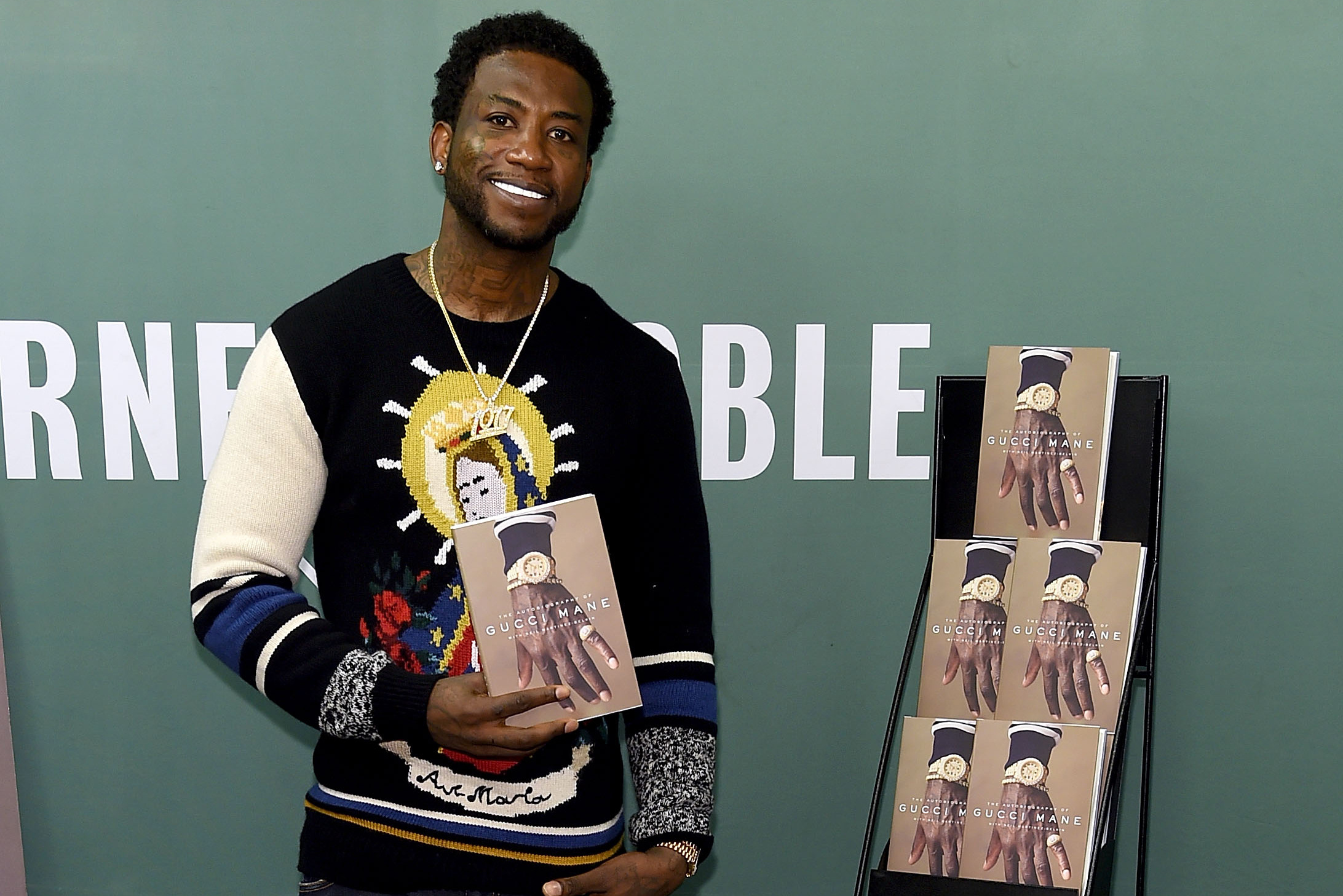 Book signing, Gucci Mane Wallpaper, 2190x1460 HD Desktop