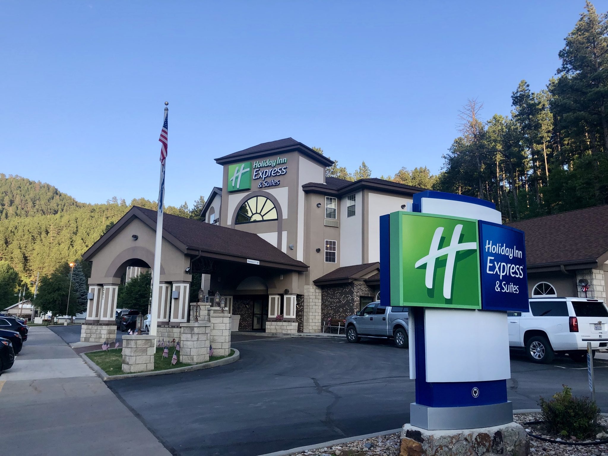 Keystone, South Dakota, Holiday Inn Express, 2050x1540 HD Desktop