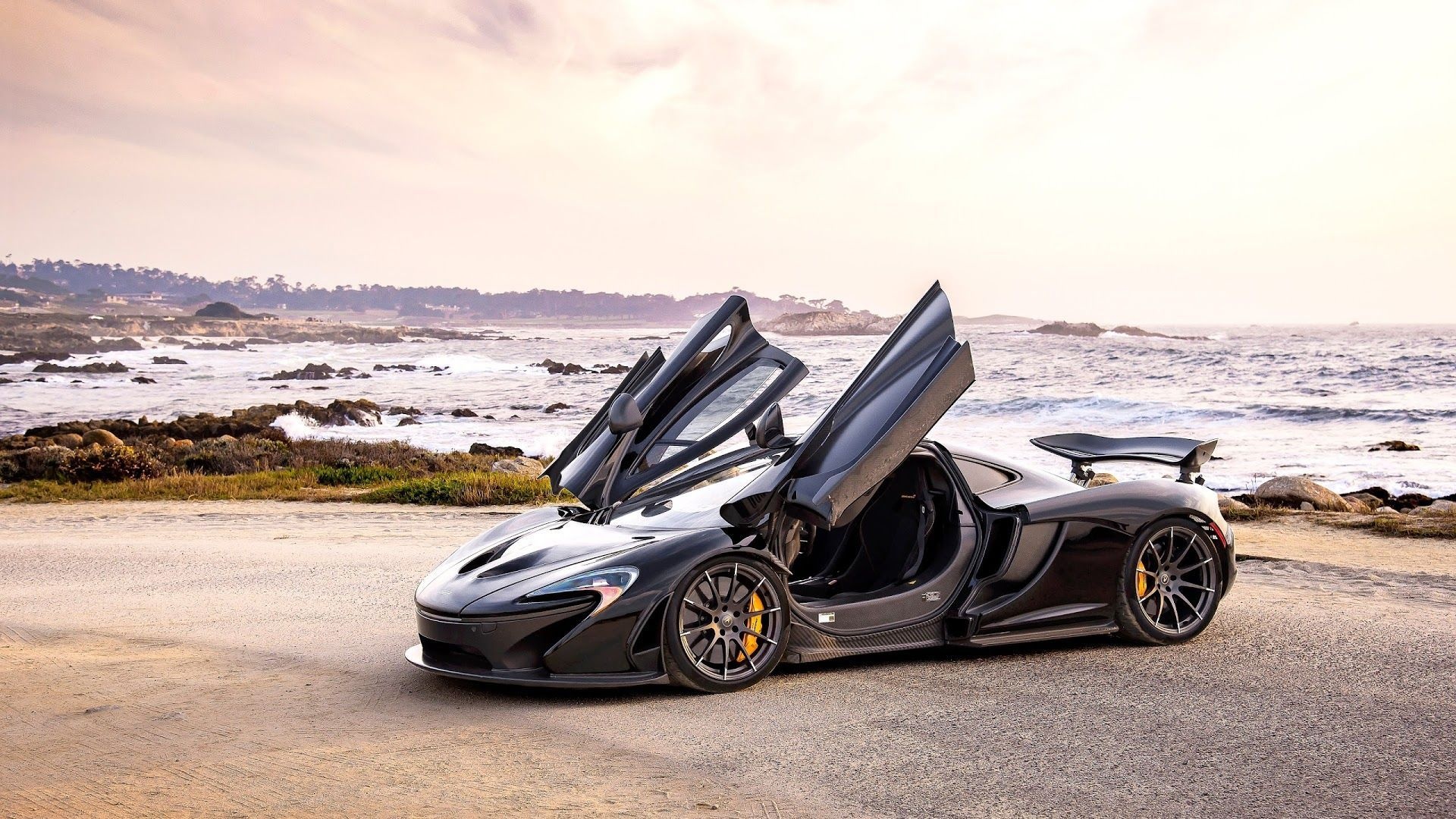 Mclaren P1, Exhilarating performance, Racing heritage, Speed and precision, 1920x1080 Full HD Desktop