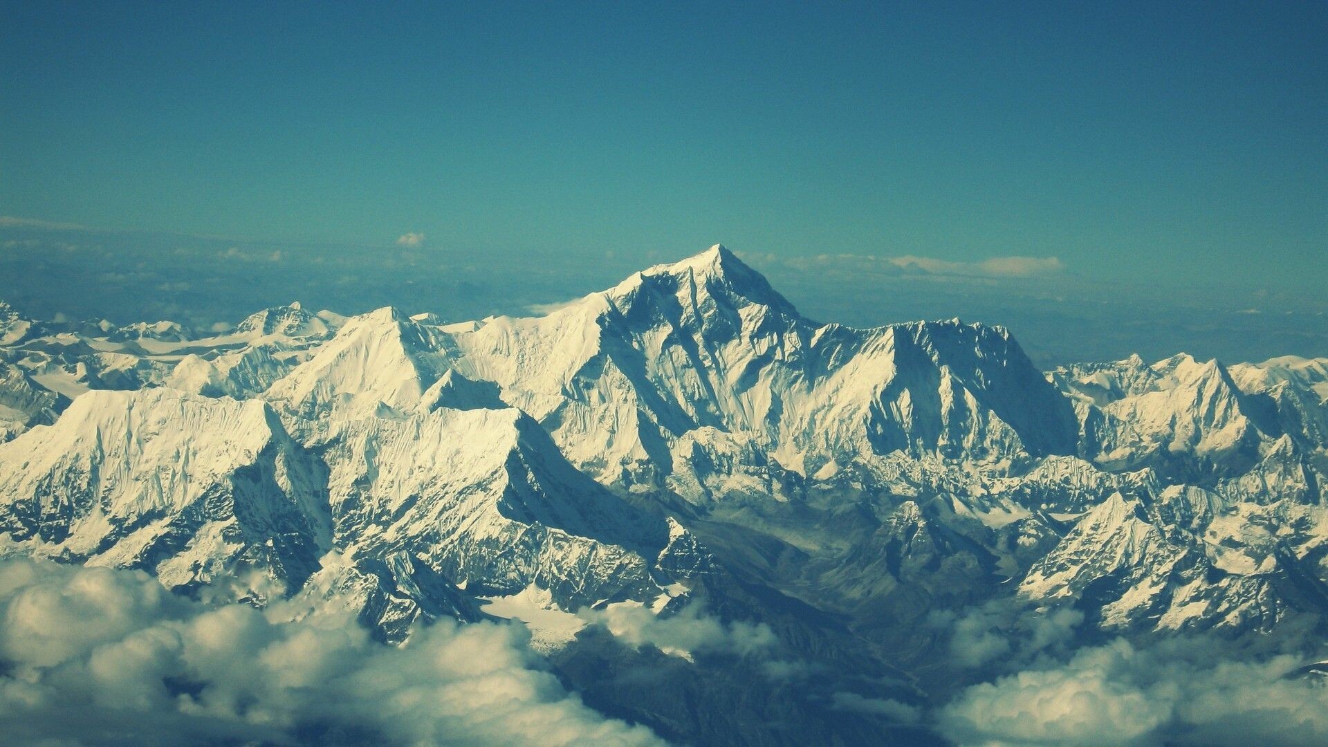 Mount Everest wallpapers, Stunning visuals, Captivating imagery, Majestic wonder, 1920x1080 Full HD Desktop