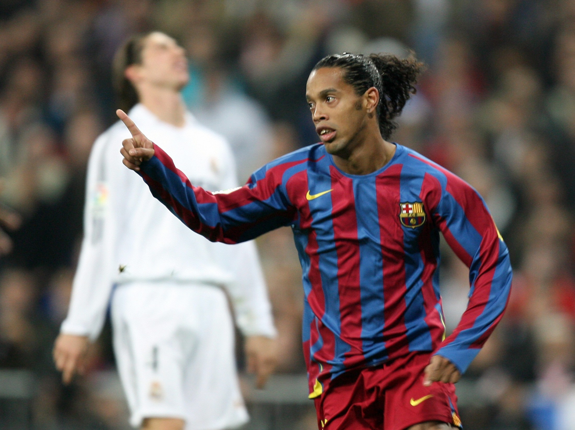 Ronaldinho, Sergio Ramos, FC Barcelona jersey, HD Desktop wallpaper