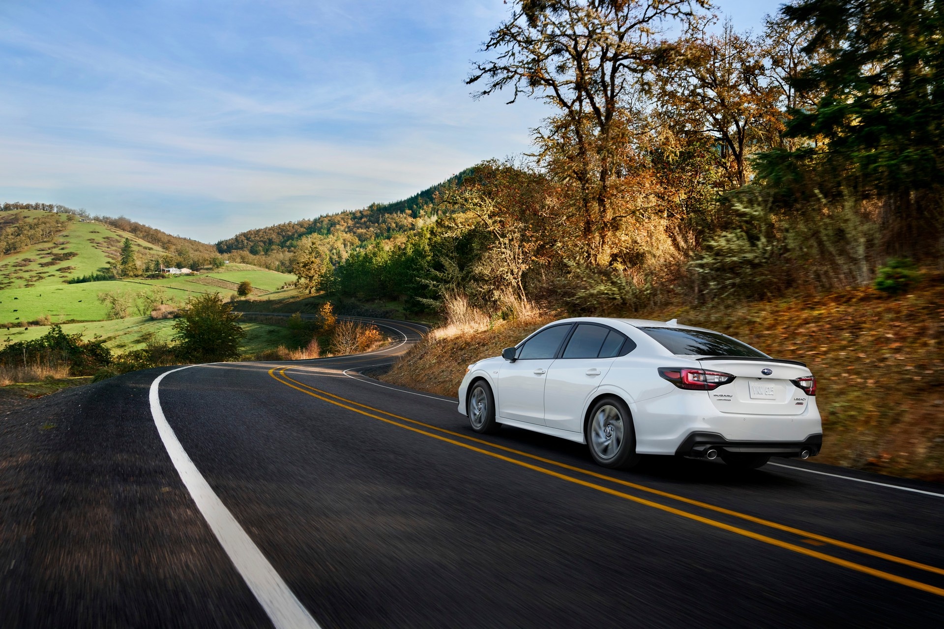 Subaru Legacy, Rear three-quarter view, Eye-catching wallpapers, Motortread exclusive, 1920x1280 HD Desktop