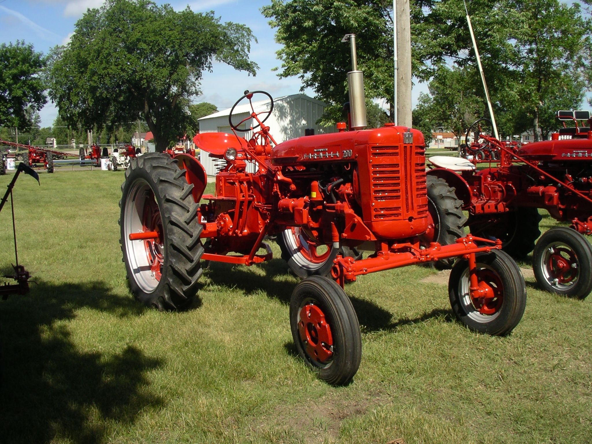 Farmall 200, International Harvester Wallpaper, 2050x1540 HD Desktop