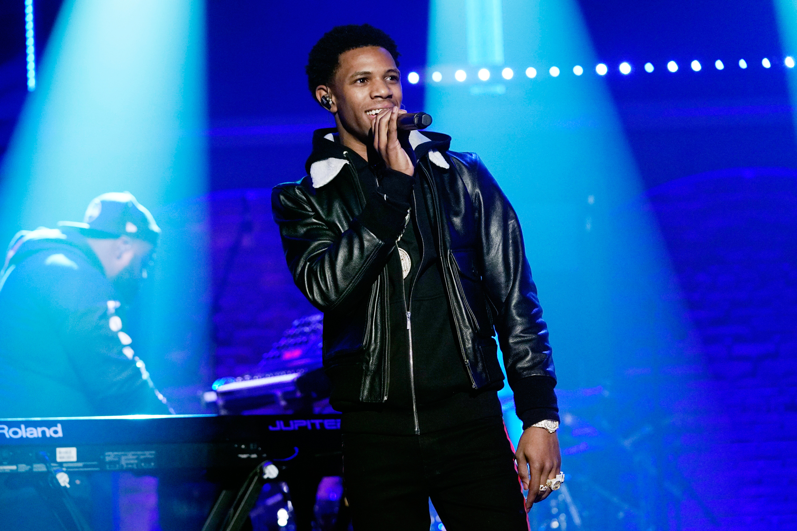 A Boogie wit da Hoodie, Music, A Boogie wit da Hoodie performs, 2760x1840 HD Desktop