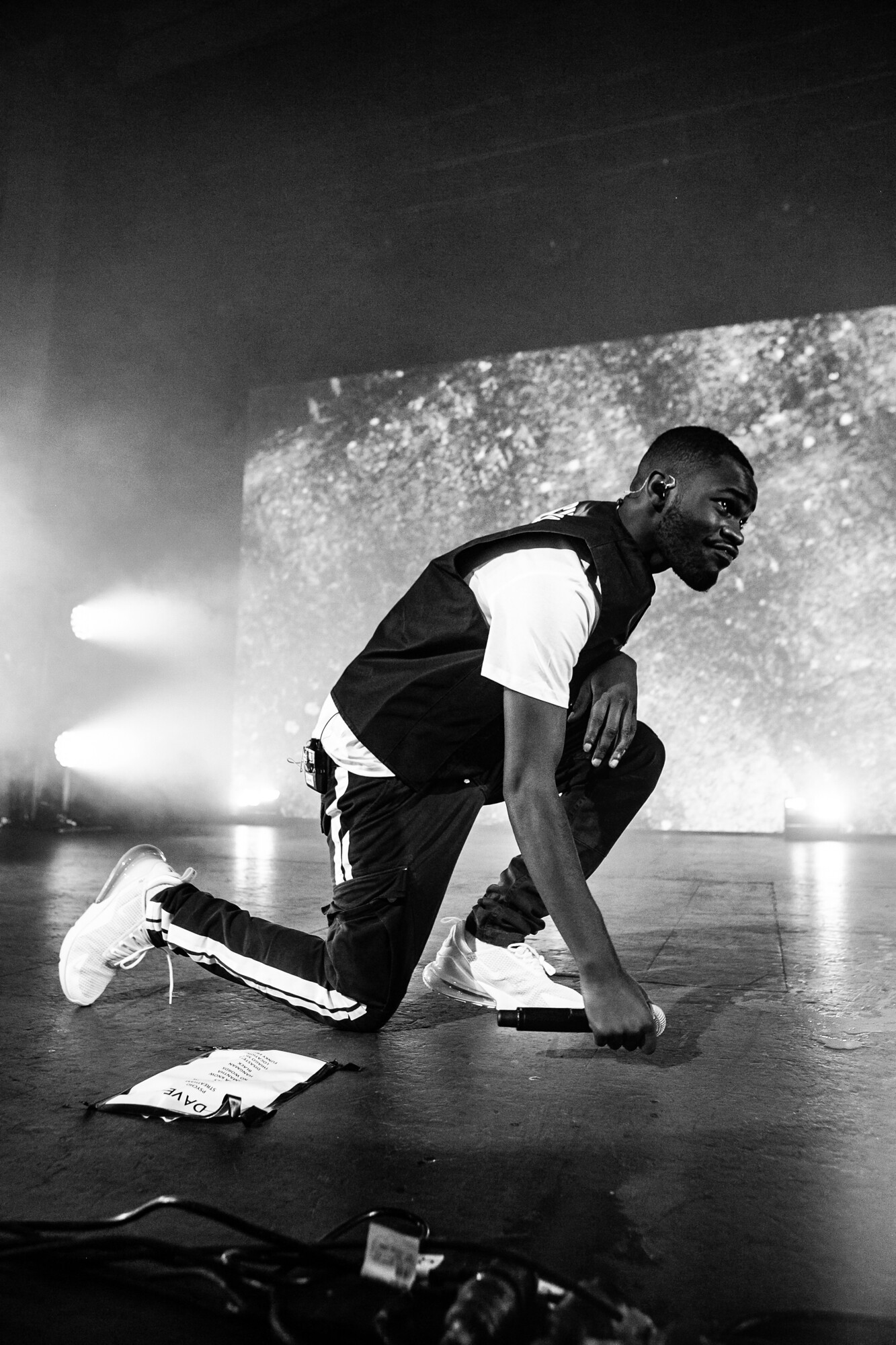 Dave (rapper), Enmore Theatre, Best before tour, British hip-hop artist, 1340x2000 HD Phone