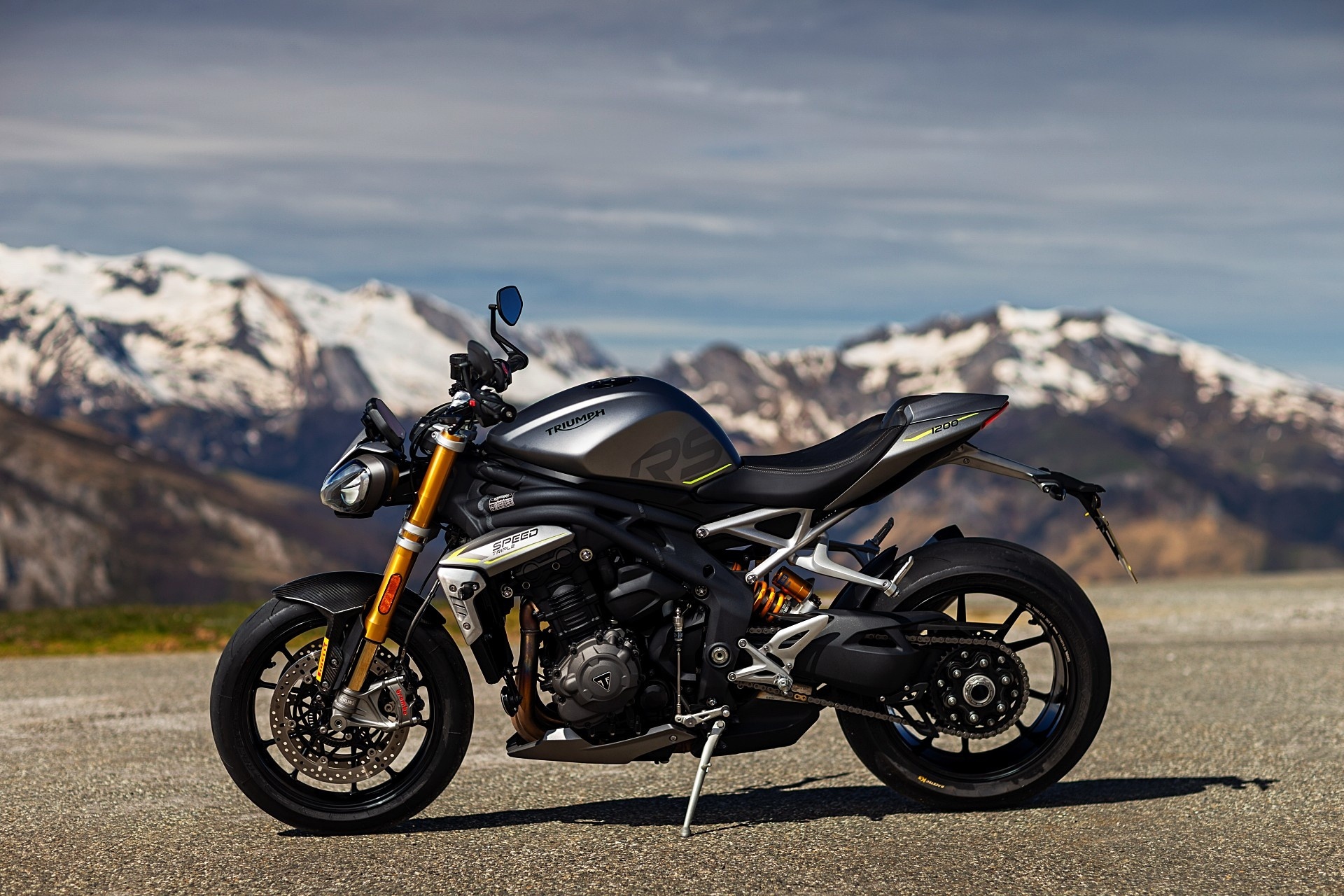 Mountains, Triumph Street Triple RS Wallpaper, 1920x1280 HD Desktop