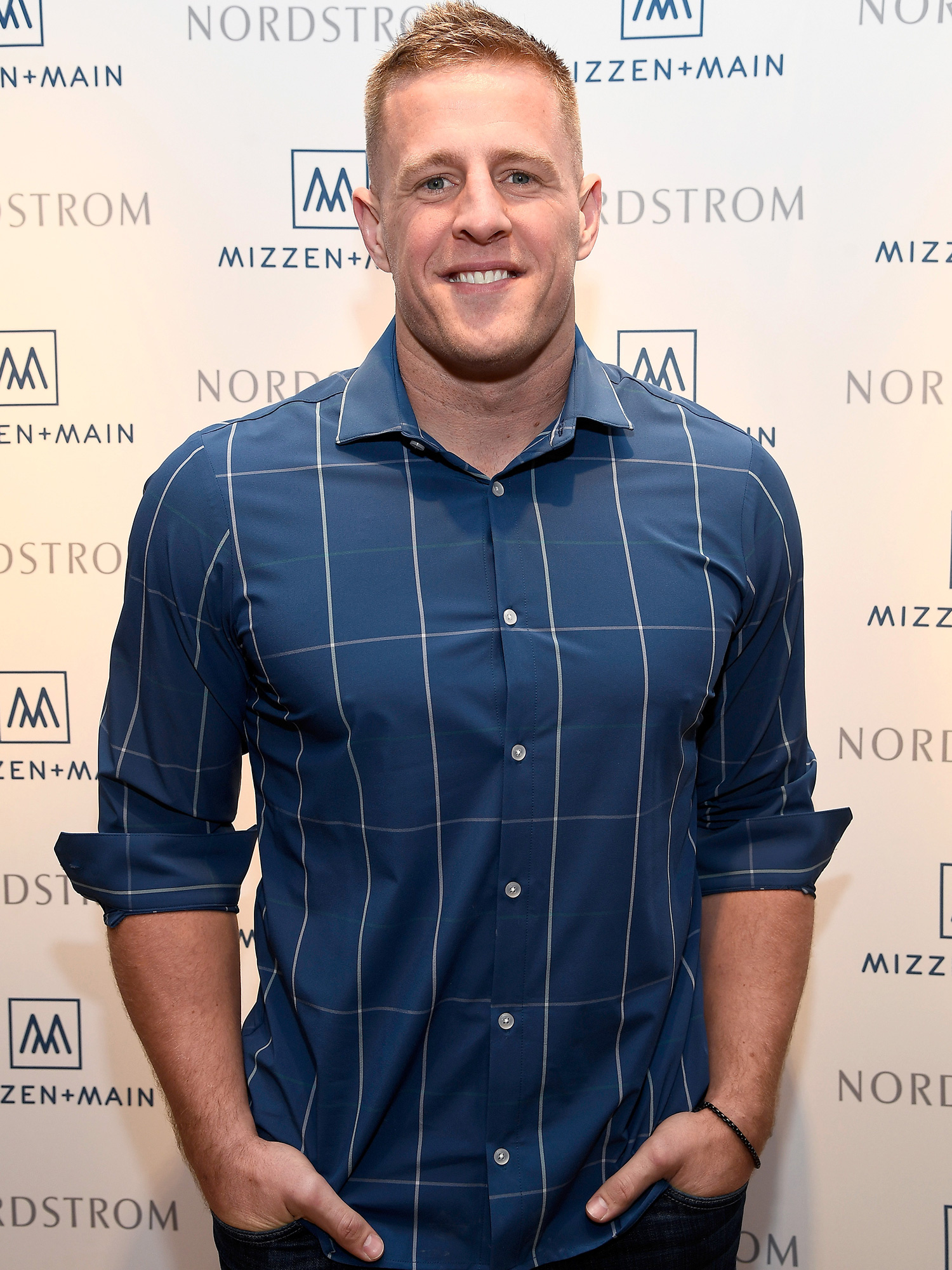 Nordstrom Houston Galleria, J.J. Watt Wallpaper, 1500x2000 HD Phone