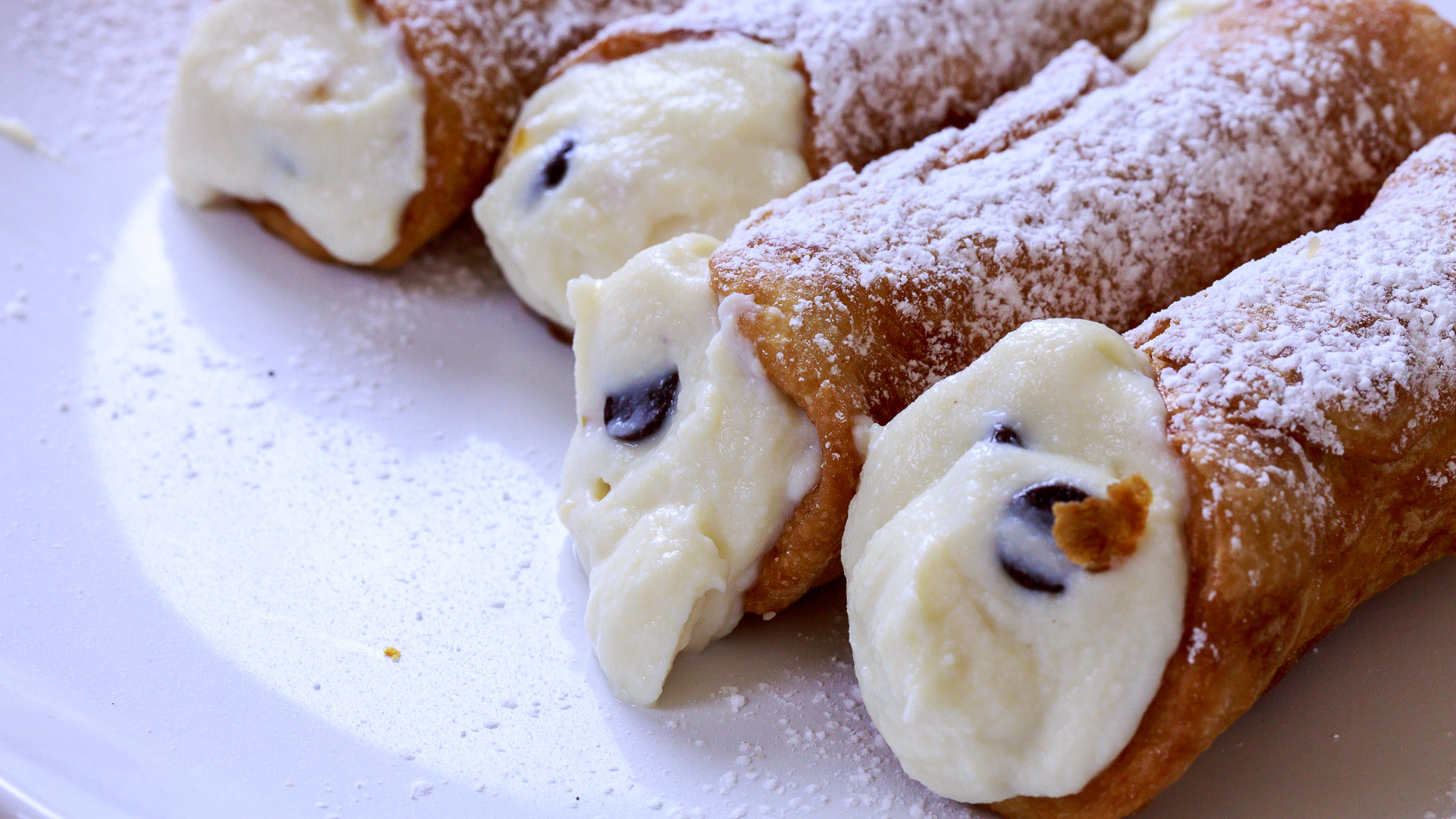 Crispy cannoli, Ricotta filling, Italian pastry, Gianni's specialty, 1920x1080 Full HD Desktop