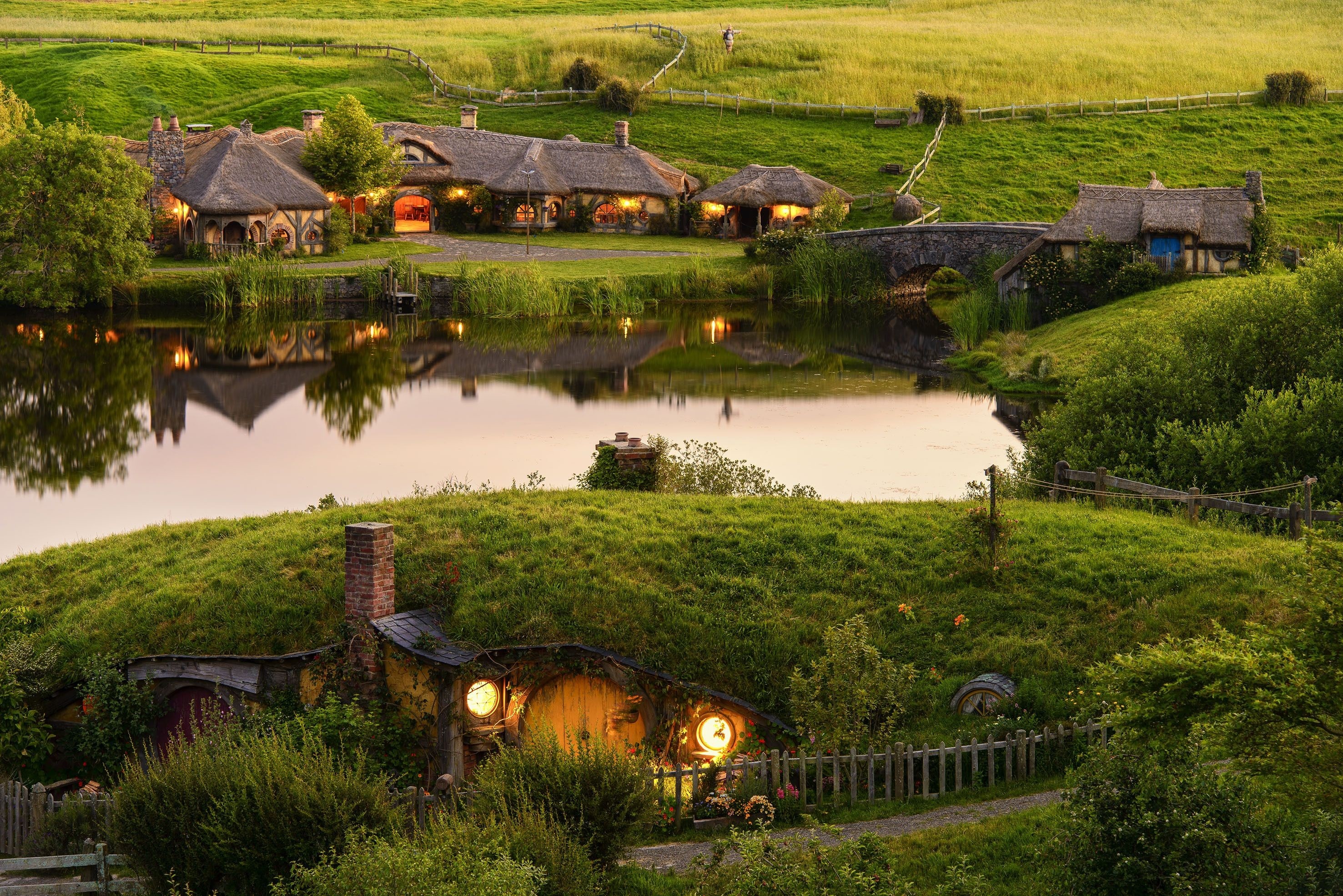 New Zealand, Hobbiton Wallpaper, 2960x1980 HD Desktop