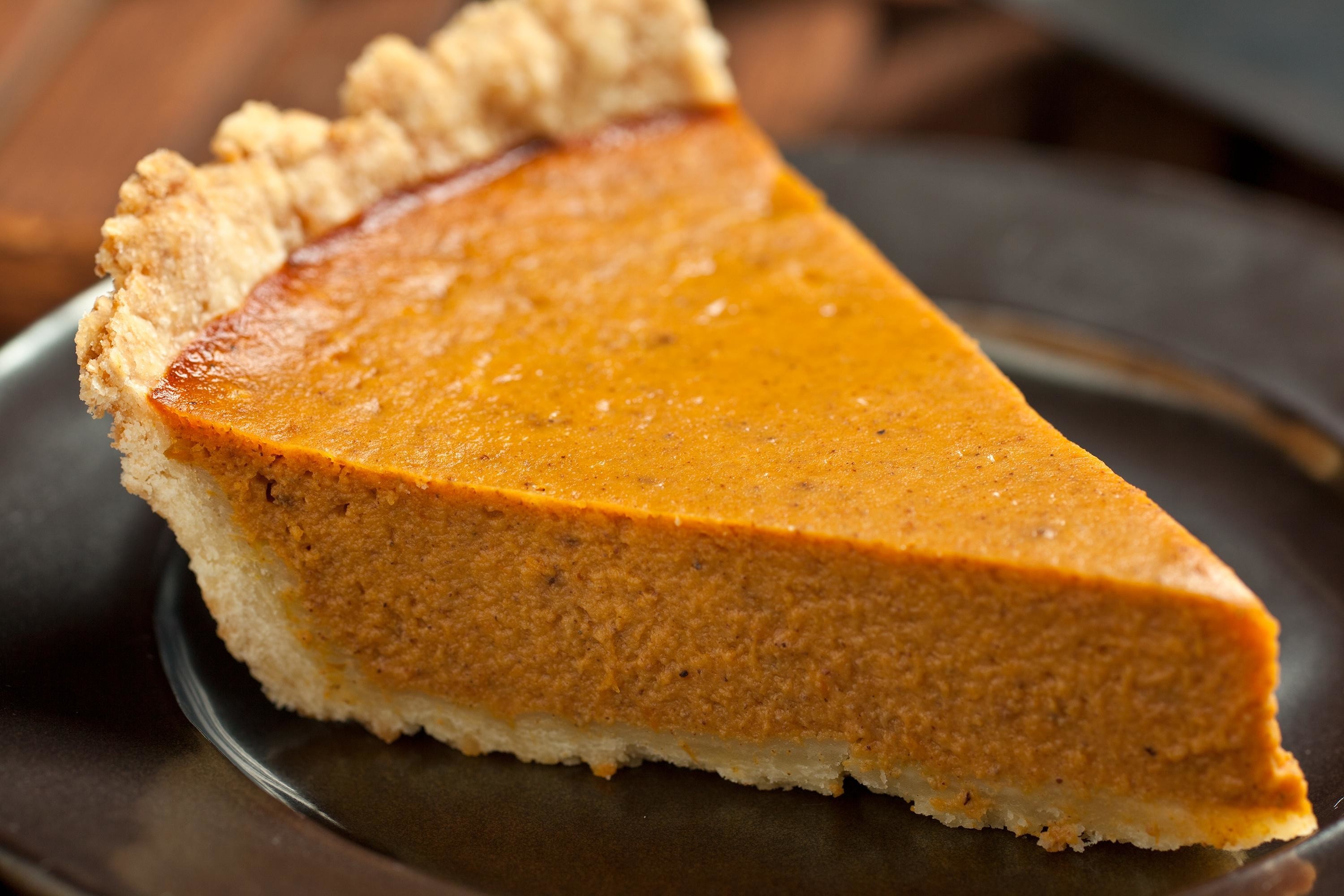 Pumpkin pie, Seasonal delight, Rich spices, Autumn flavors, 3000x2000 HD Desktop