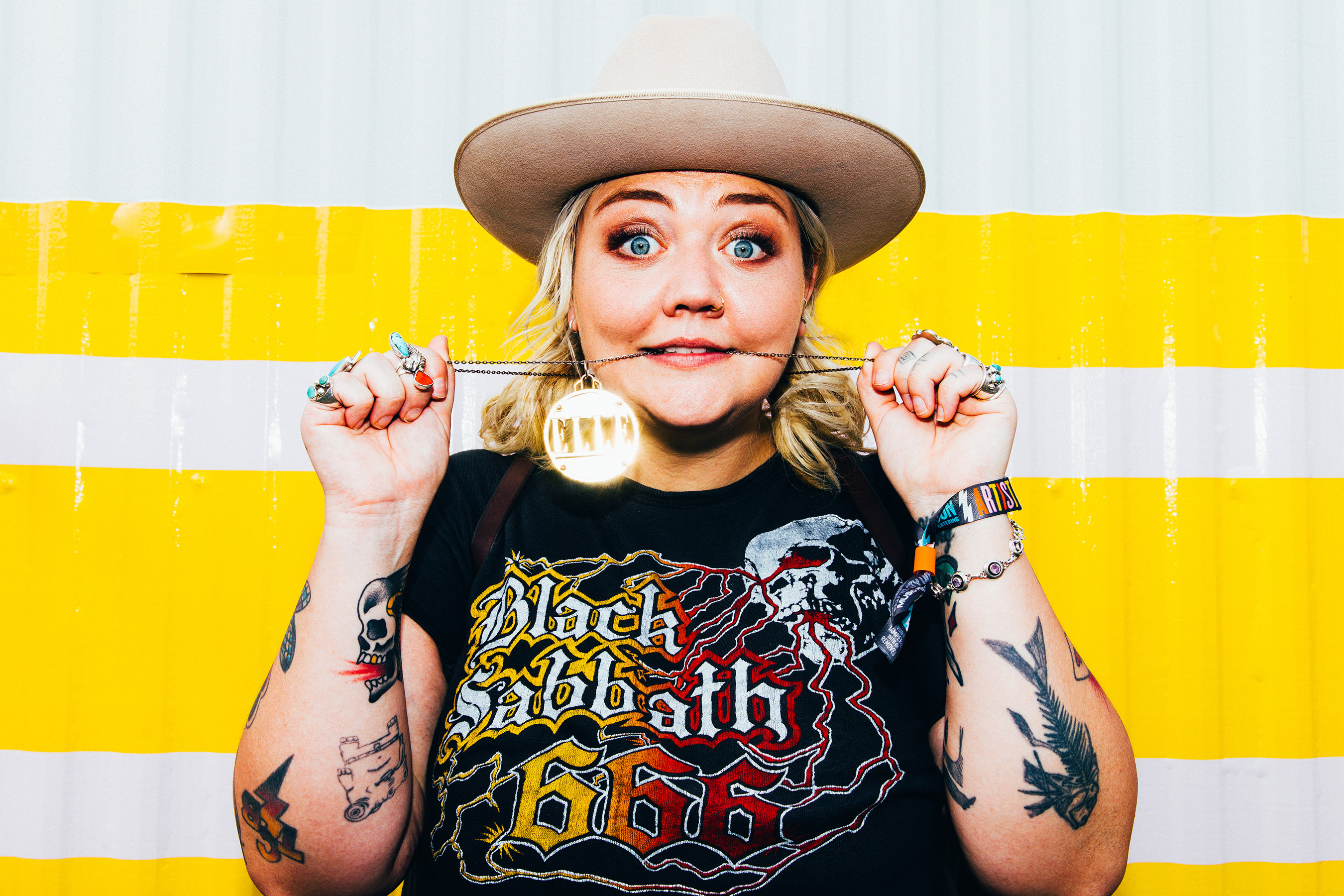 Elle King, Music, Learning from women bassists, 2700x1800 HD Desktop