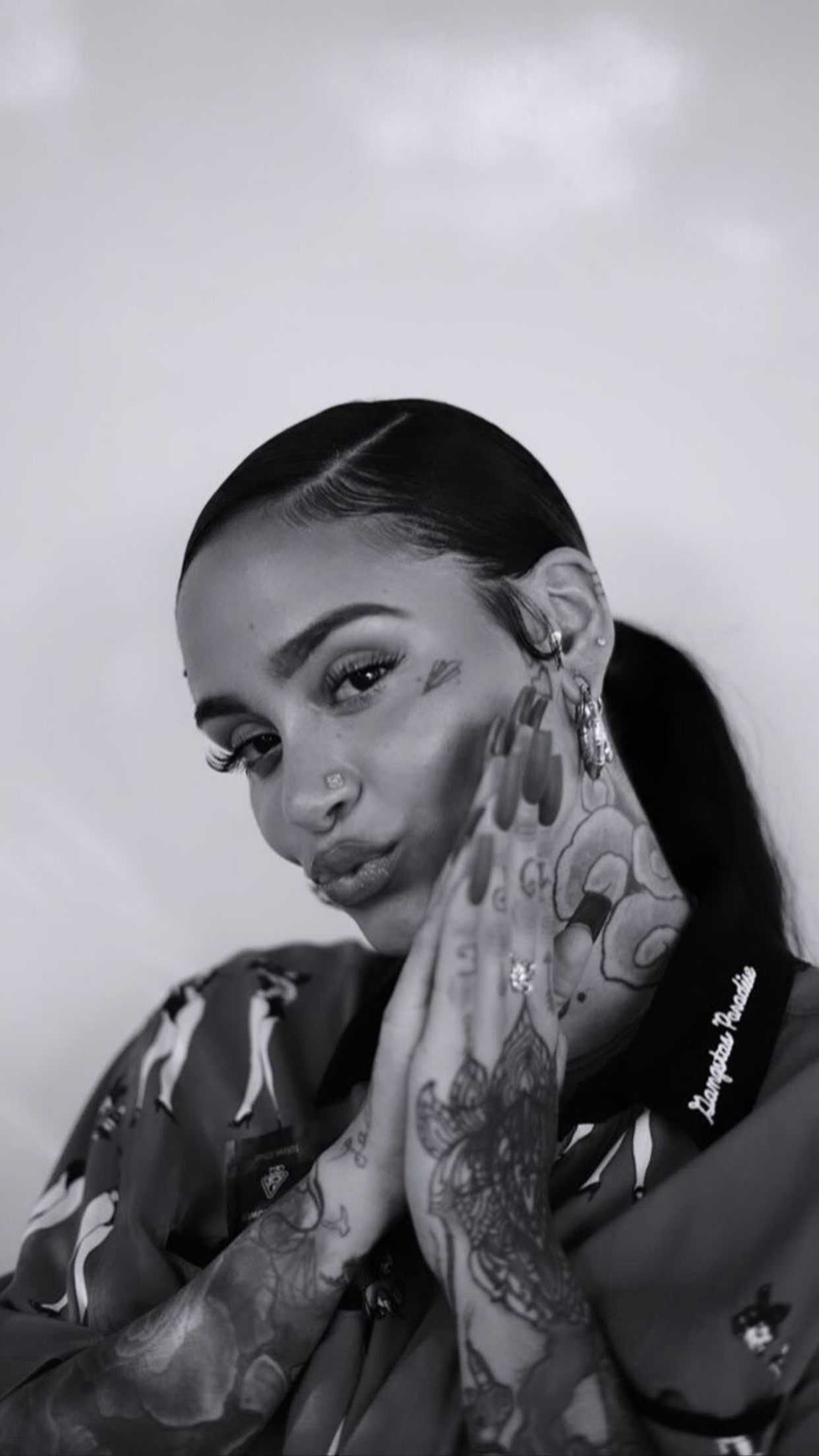 Kehlani, Musical genius, Captivating wallpapers, Expressive singer, 1250x2210 HD Phone