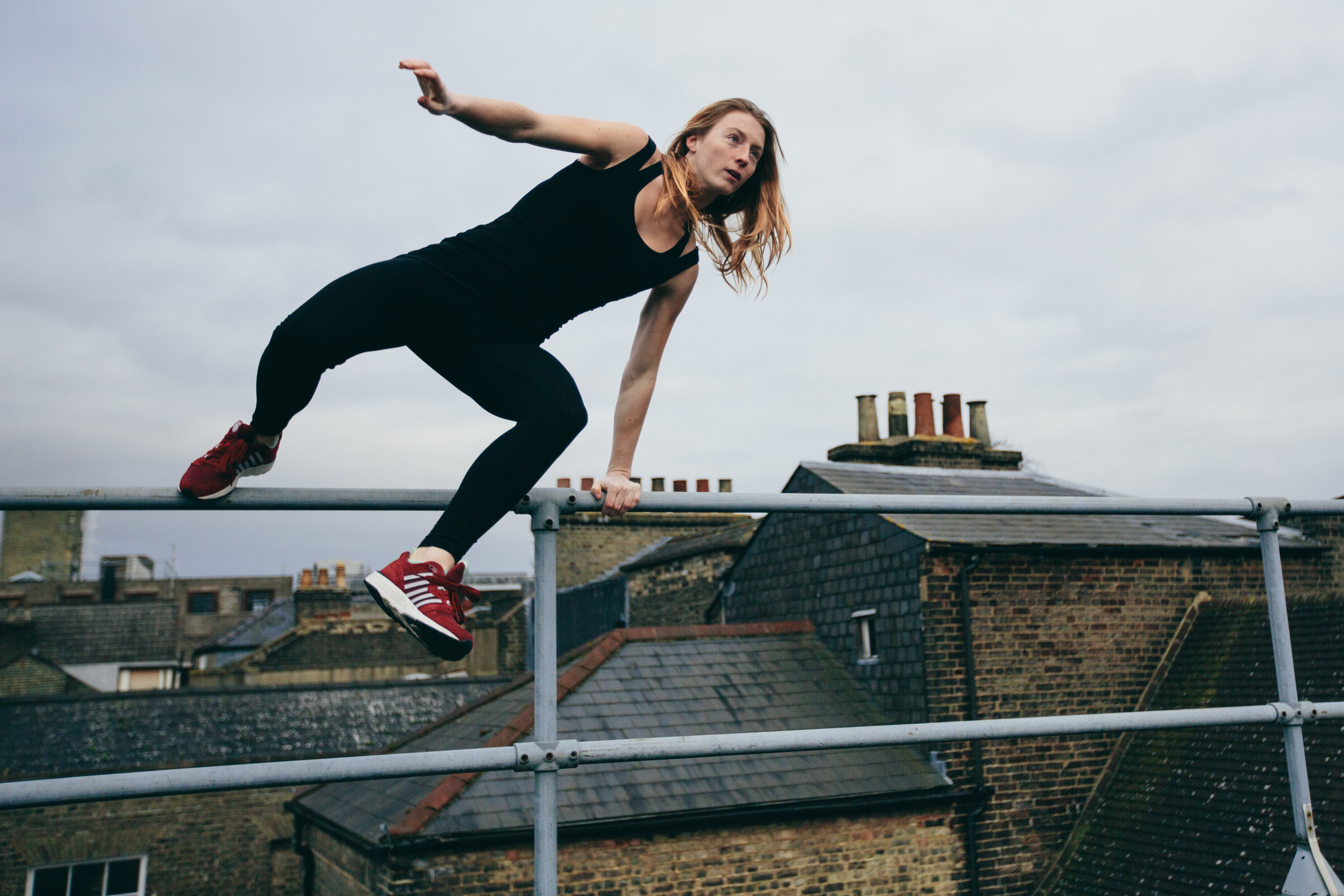 Saskia Neville, Freerunning Wallpaper, 2560x1710 HD Desktop