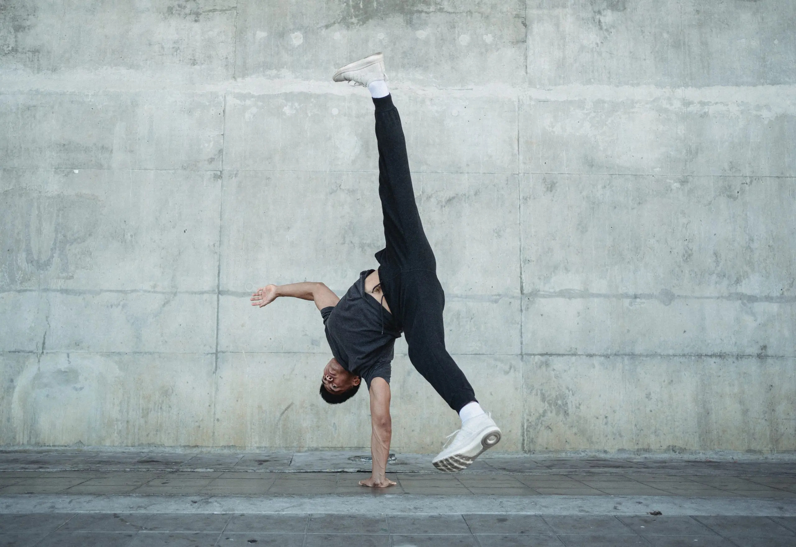 Breakdancing as new sport, 2024 Olympics debut, Manila's pride, Athletic excellence, 2560x1770 HD Desktop