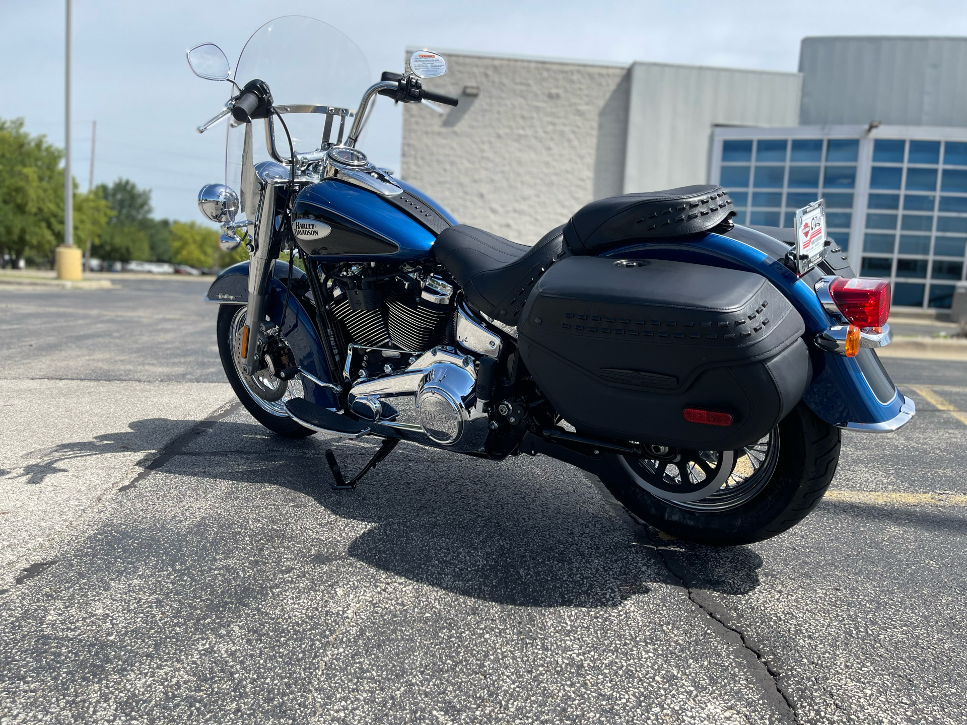 Harley-Davidson Heritage Classic 114, 2022 model, Blue finish, Laced wheels, 1920x1440 HD Desktop