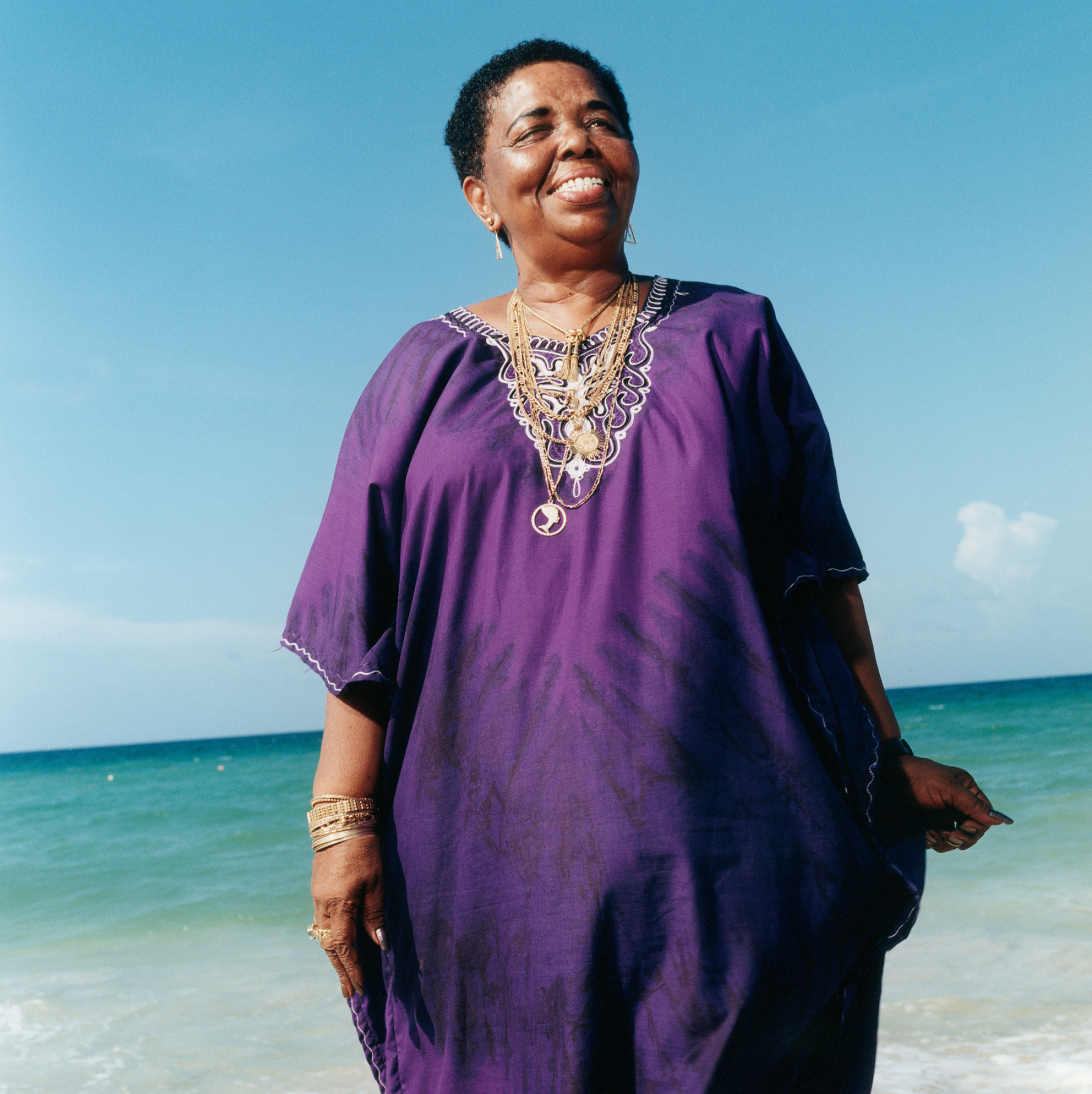 Cesaria Evora, cultura na rua, Sodade tribute, soul-stirring music, 2000x2010 HD Phone