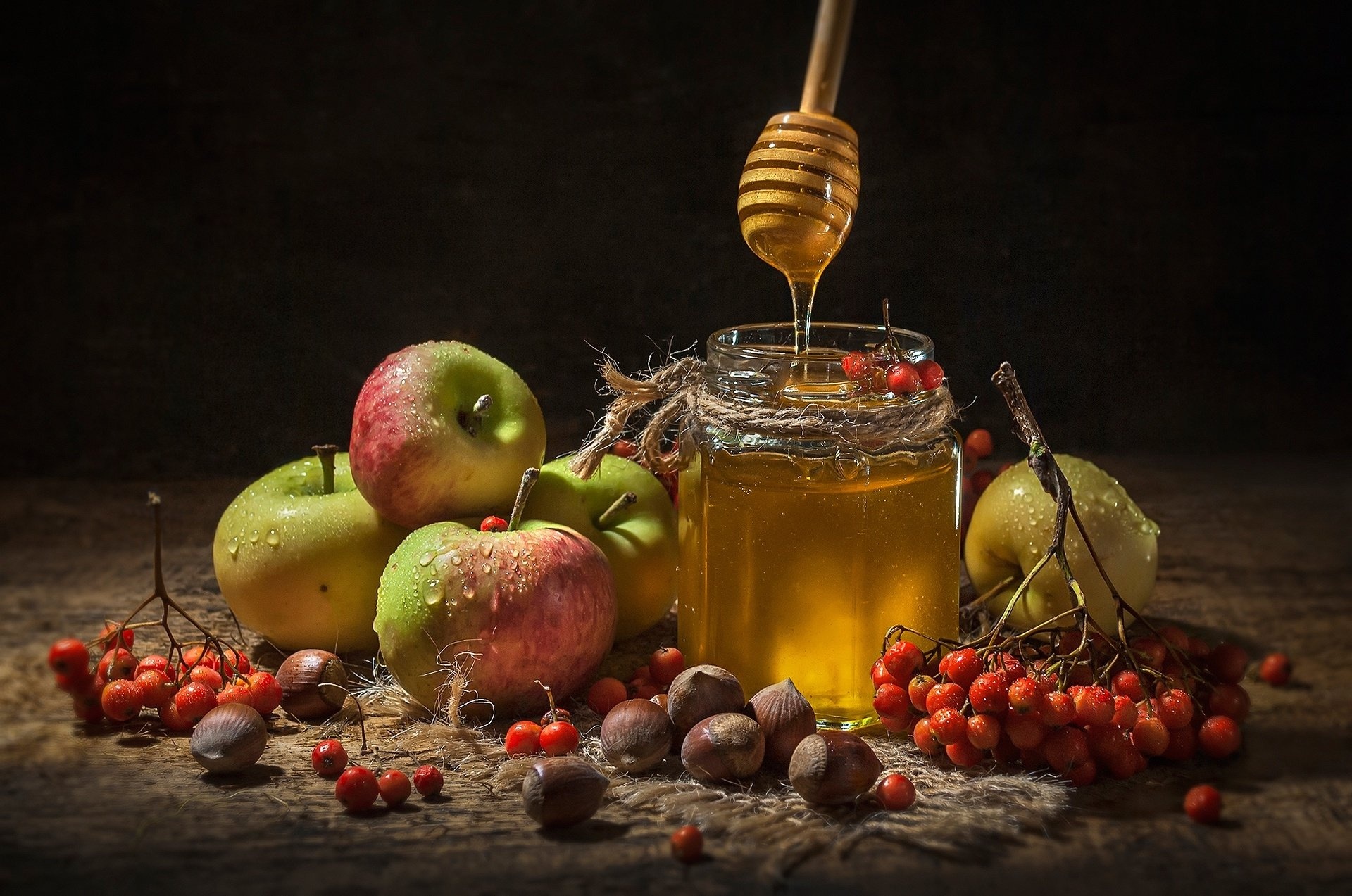 Apples and nuts, Honey Wallpaper, 1920x1280 HD Desktop