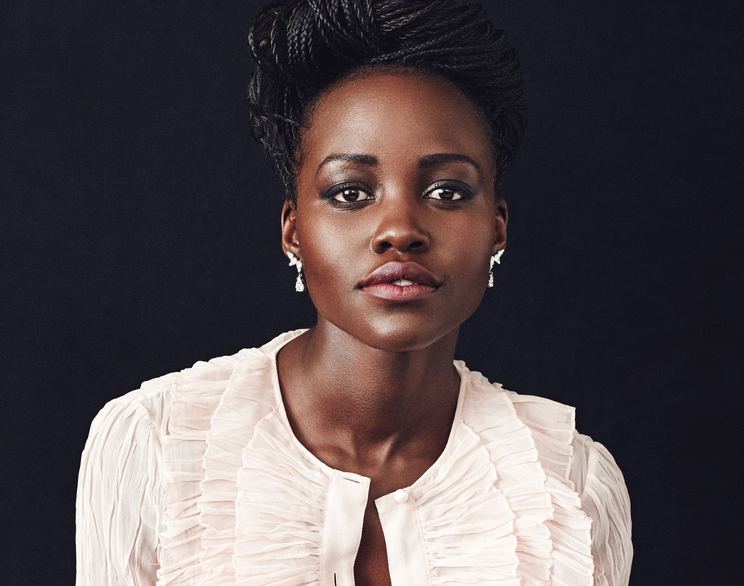 Lupita Nyong'o, Movie star, Gorgeous beauty, Lupita Nyong'o wallpaper, 2390x1880 HD Desktop