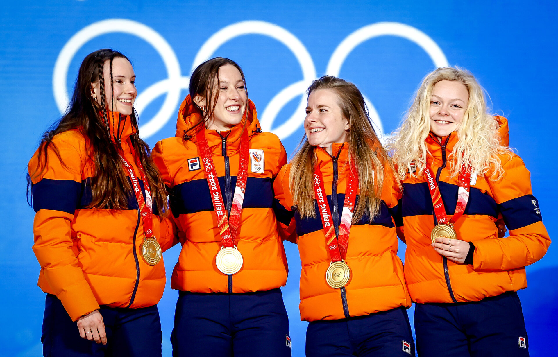 Xandra Velzeboer, Short track skaters, Medal plaza, Sportnieuws, 1920x1230 HD Desktop