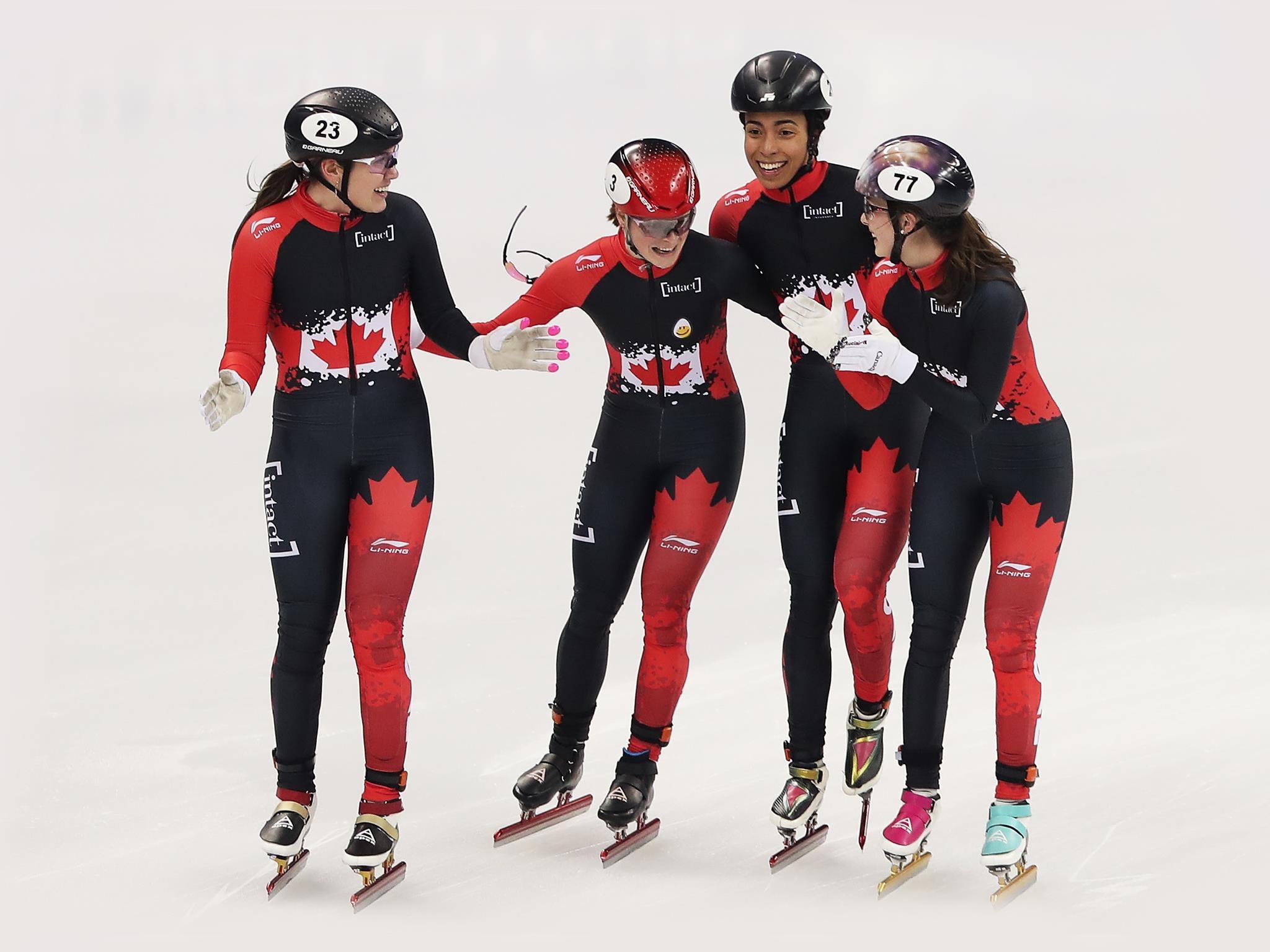 Courtney Sarault, Shanghai success, Kim Boutin, Two medals, 2050x1540 HD Desktop