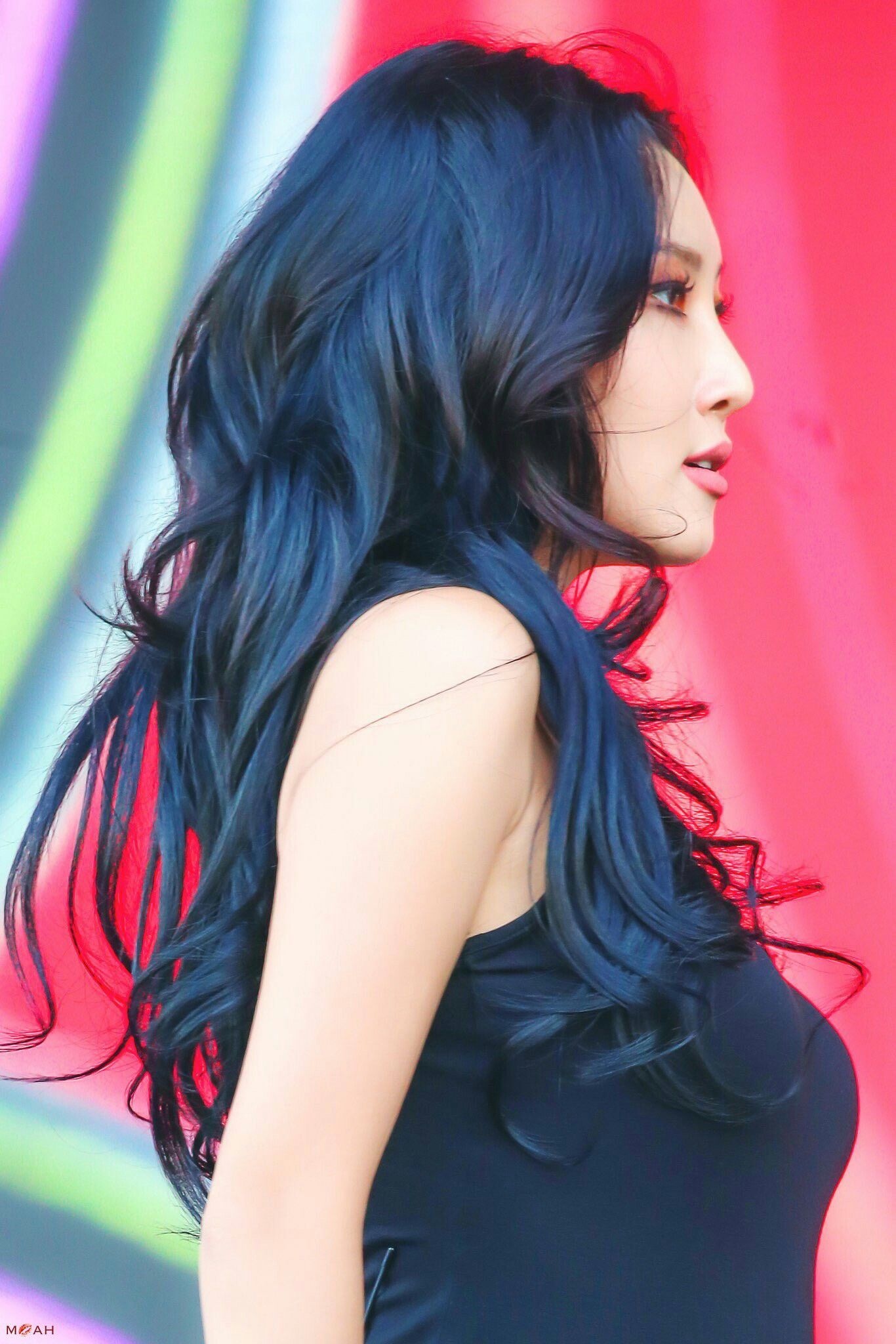 Hwasa, Mamamoo member, Moonbyul, K-pop idol, 1370x2050 HD Phone